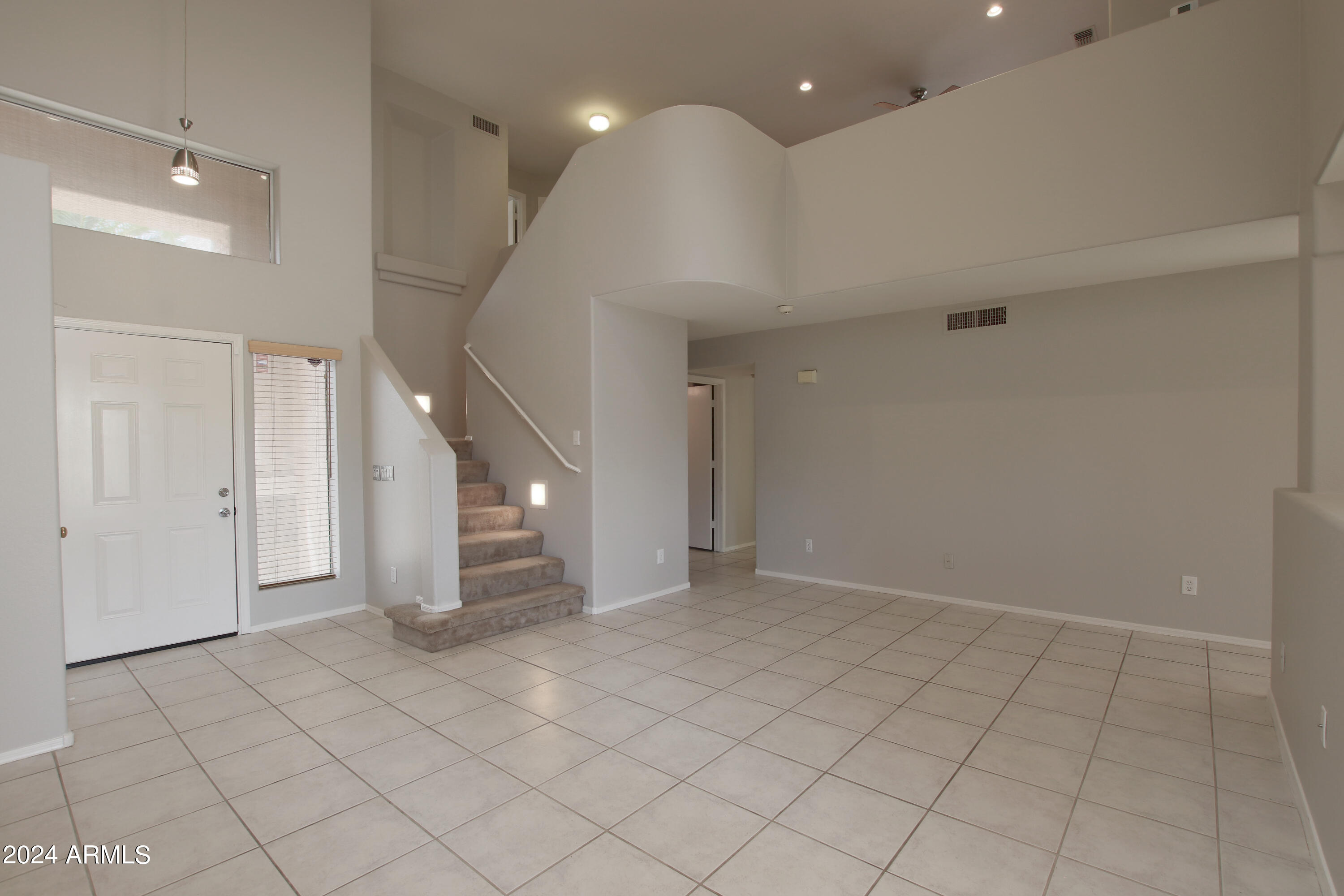 3936 E ROSEMONTE Drive