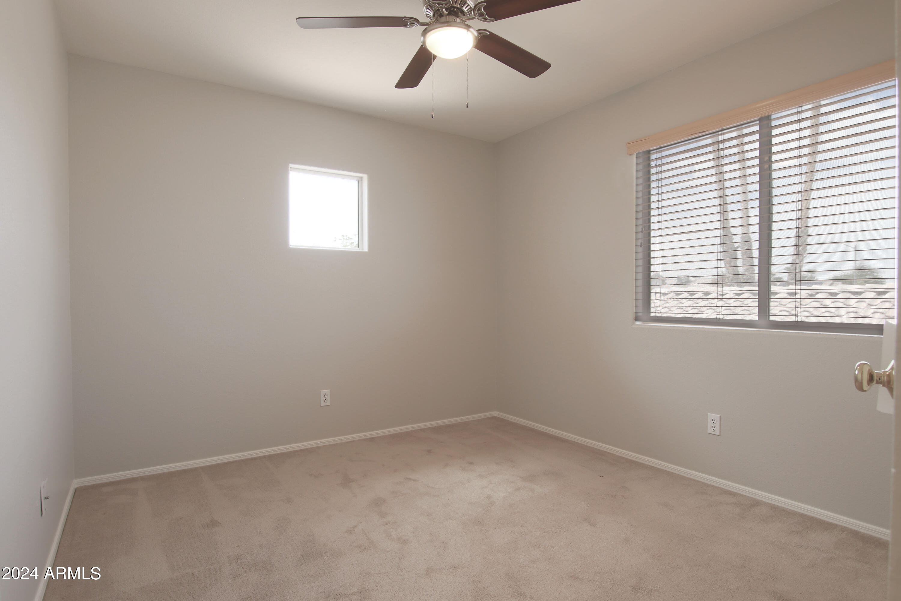 3936 E ROSEMONTE Drive