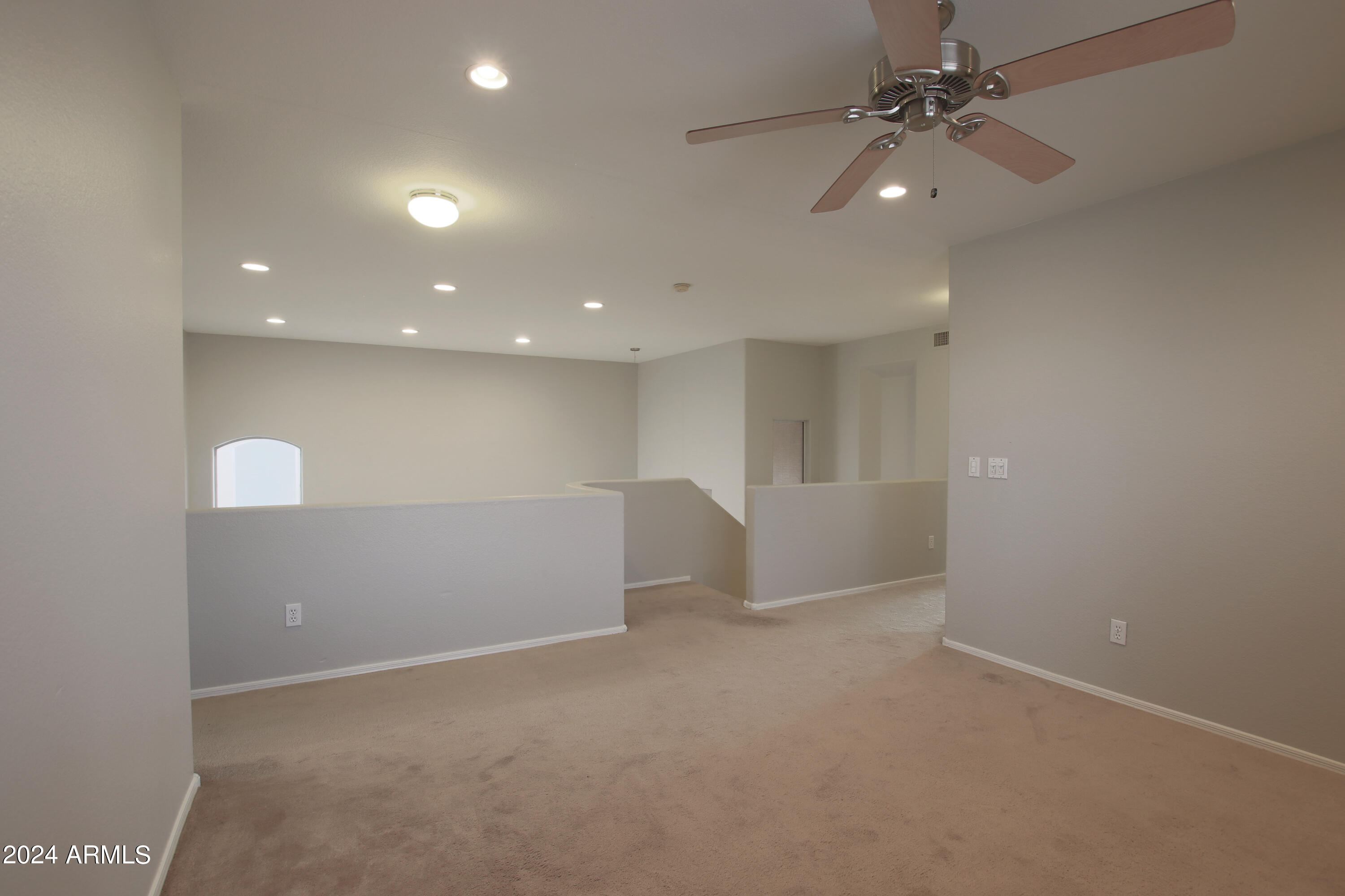 3936 E ROSEMONTE Drive