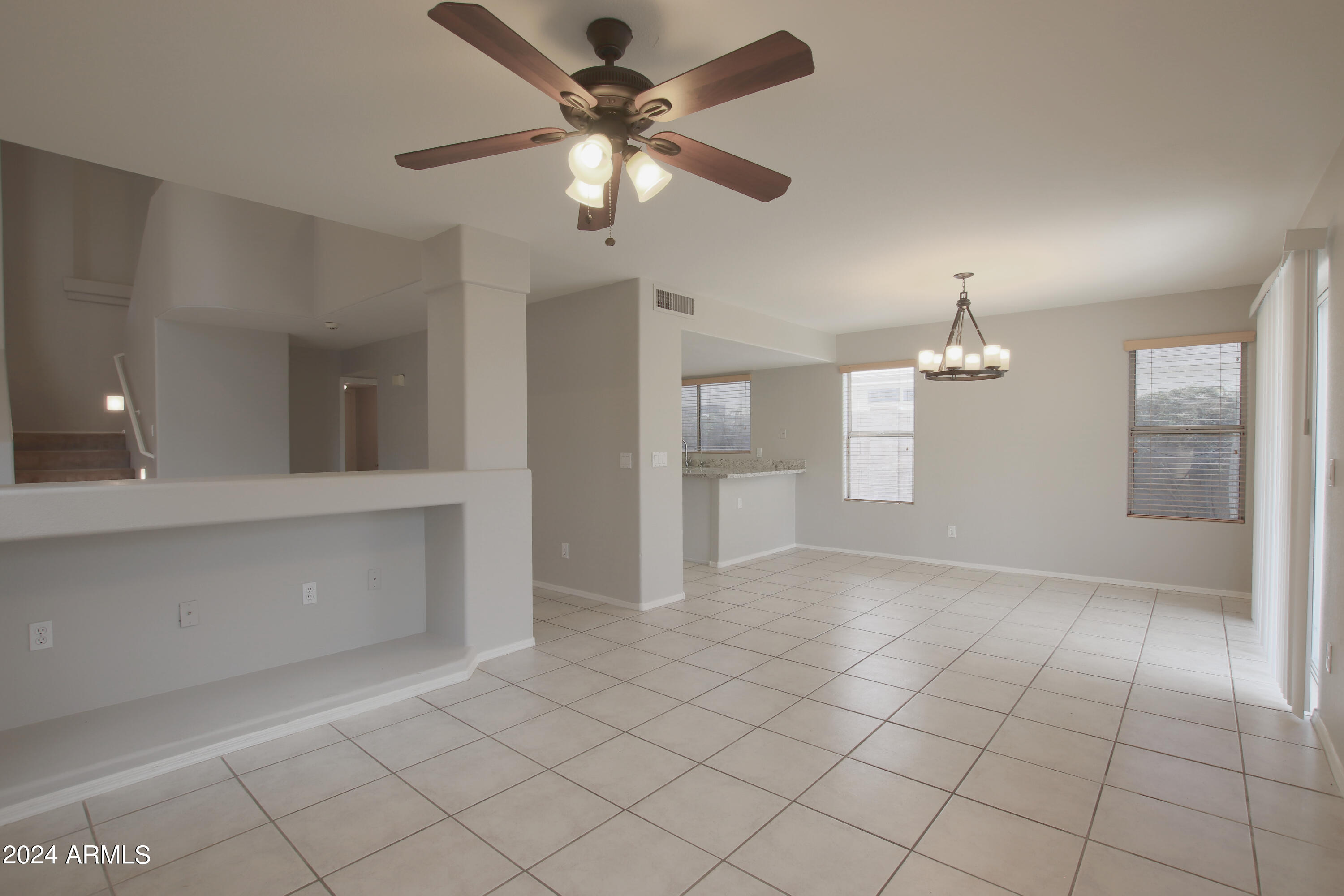 3936 E ROSEMONTE Drive