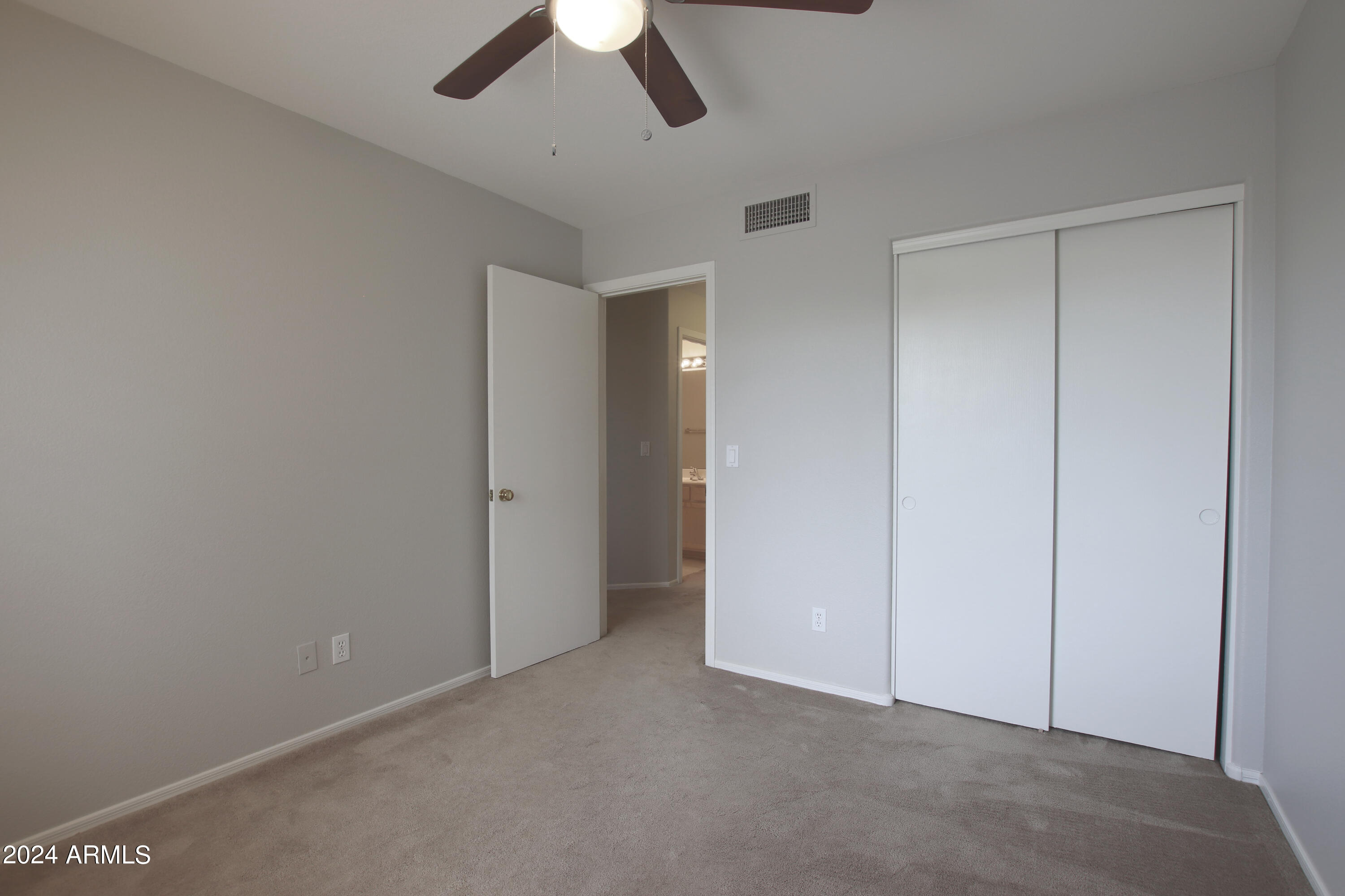 3936 E ROSEMONTE Drive