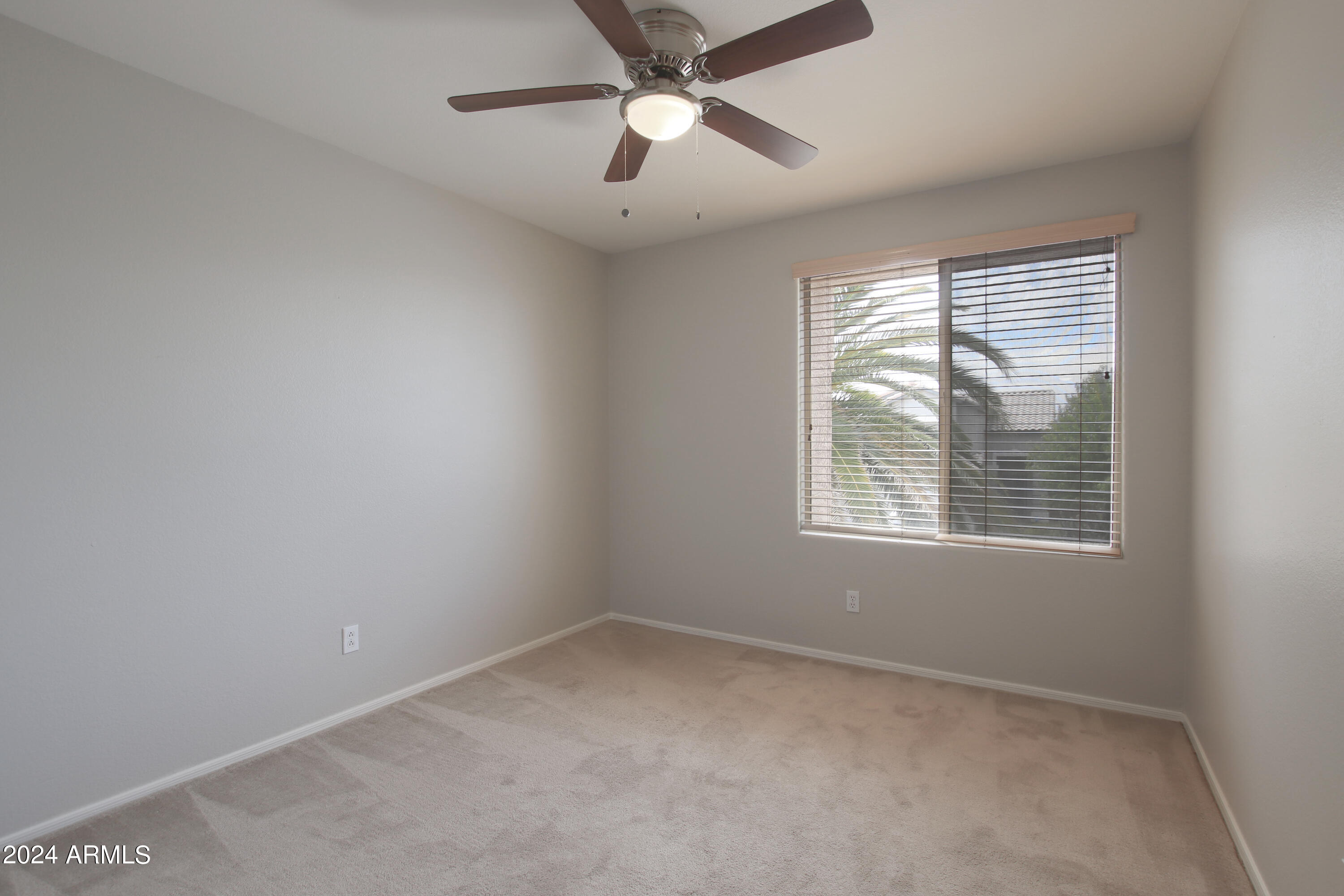 3936 E ROSEMONTE Drive