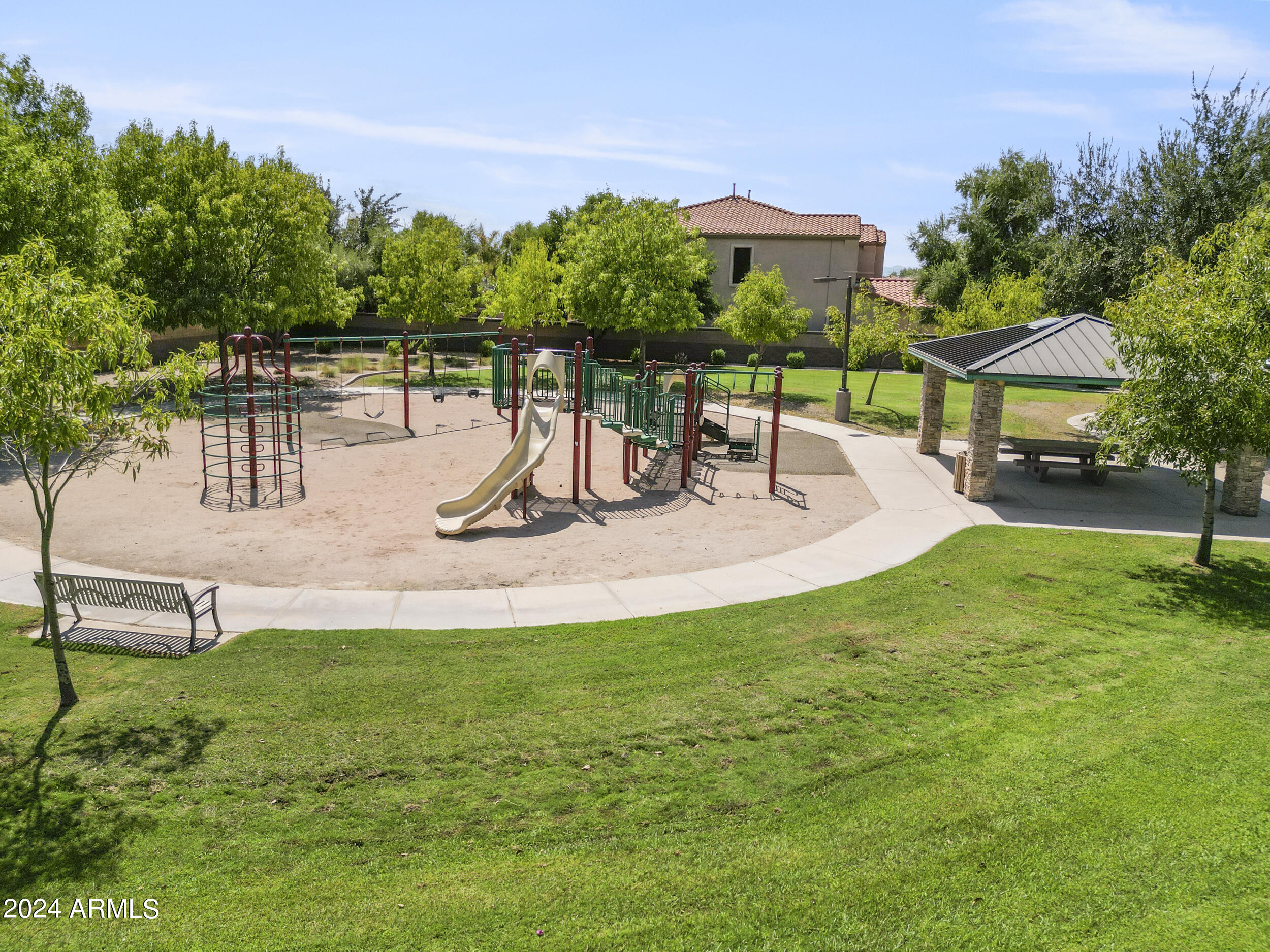 10864 E REGINALD Avenue