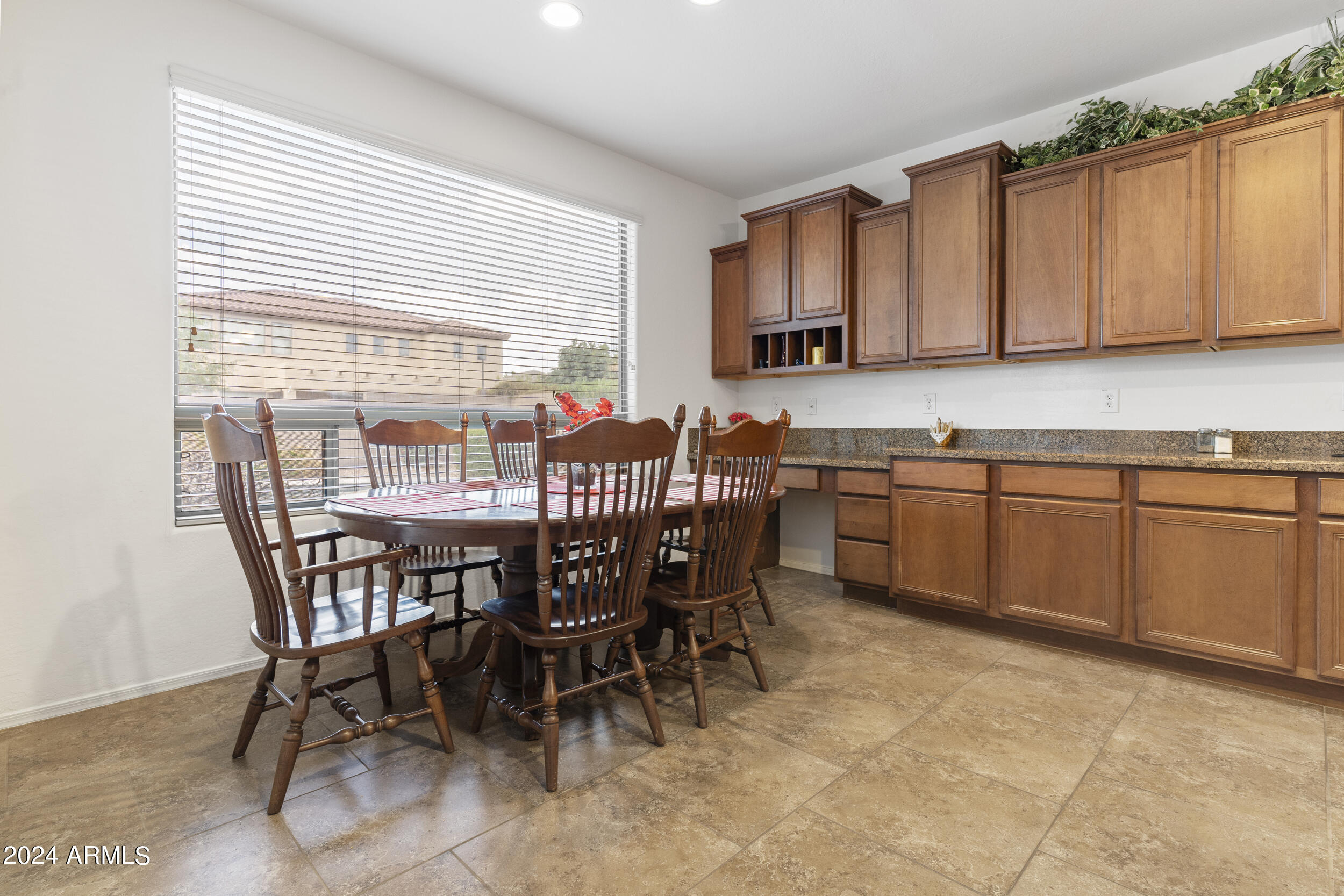 10864 E REGINALD Avenue