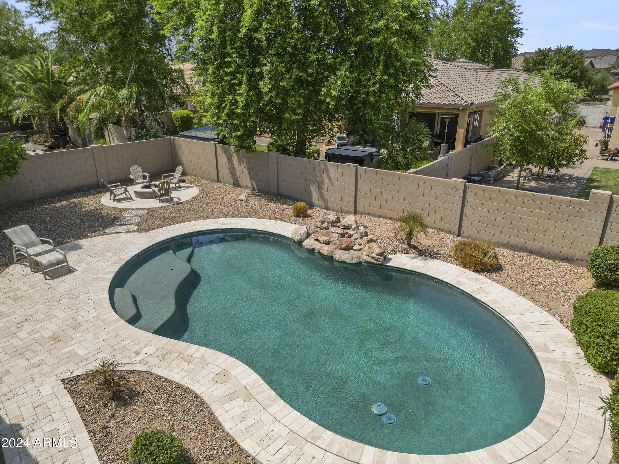 10864 E REGINALD Avenue