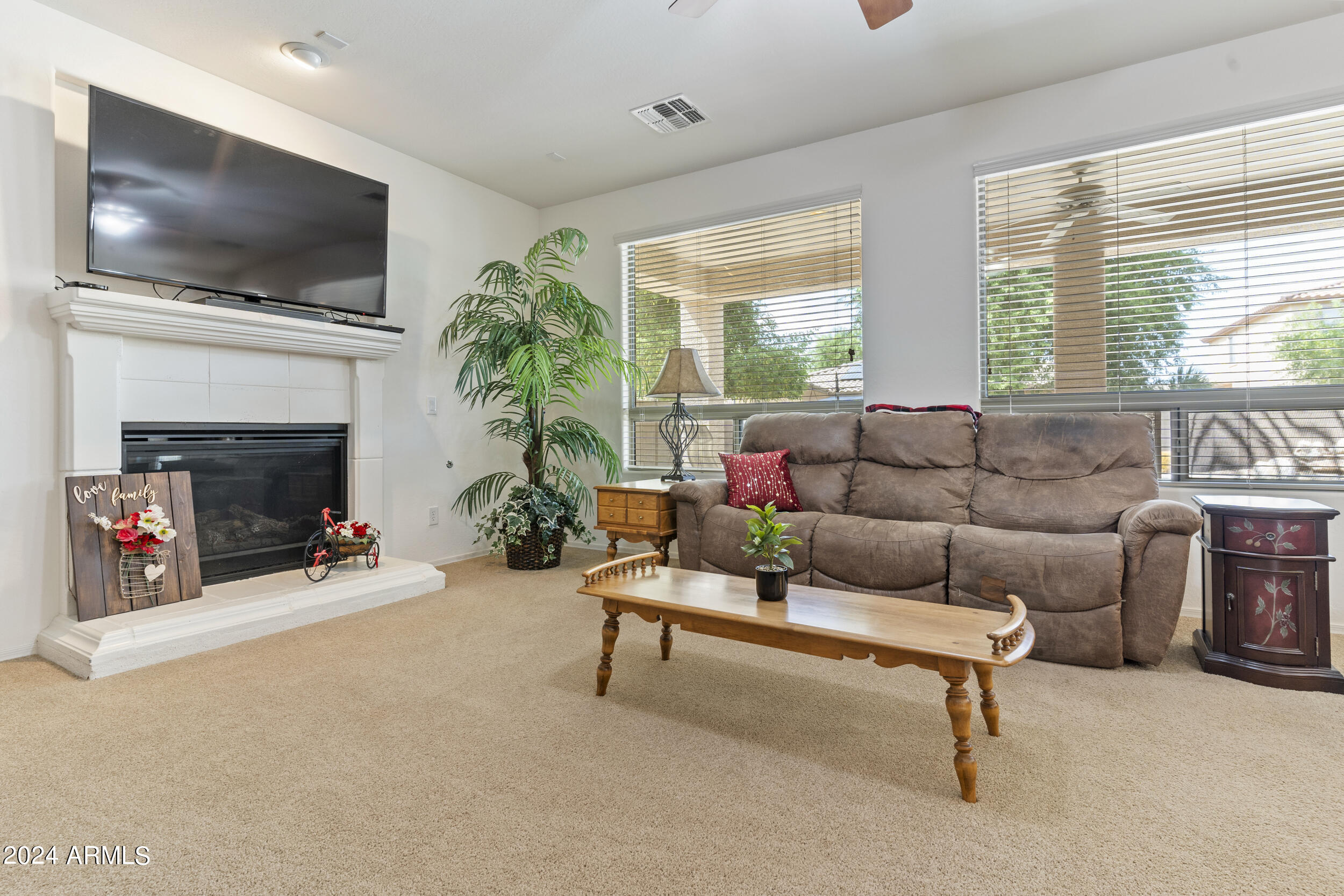 10864 E REGINALD Avenue