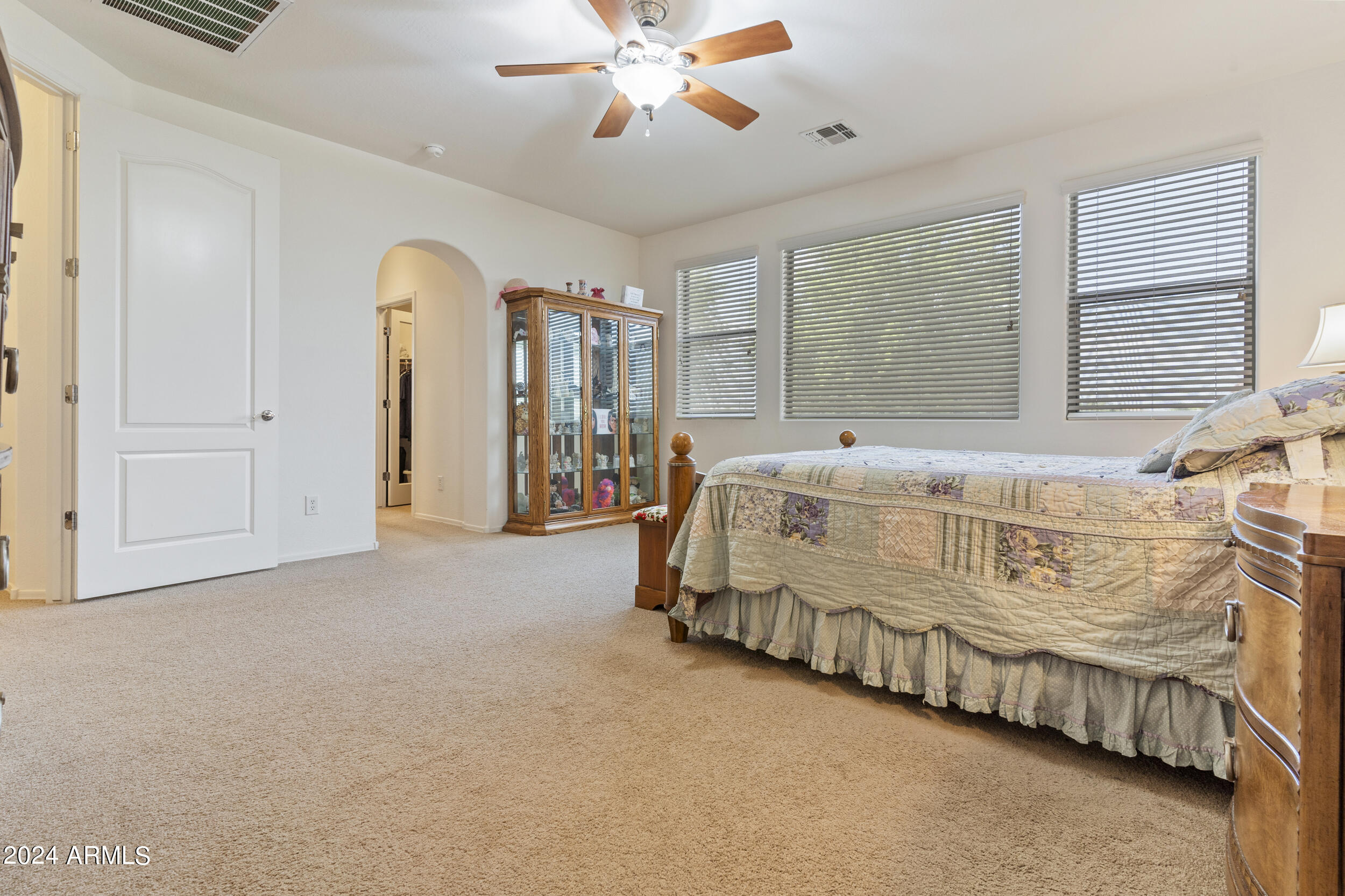 10864 E REGINALD Avenue