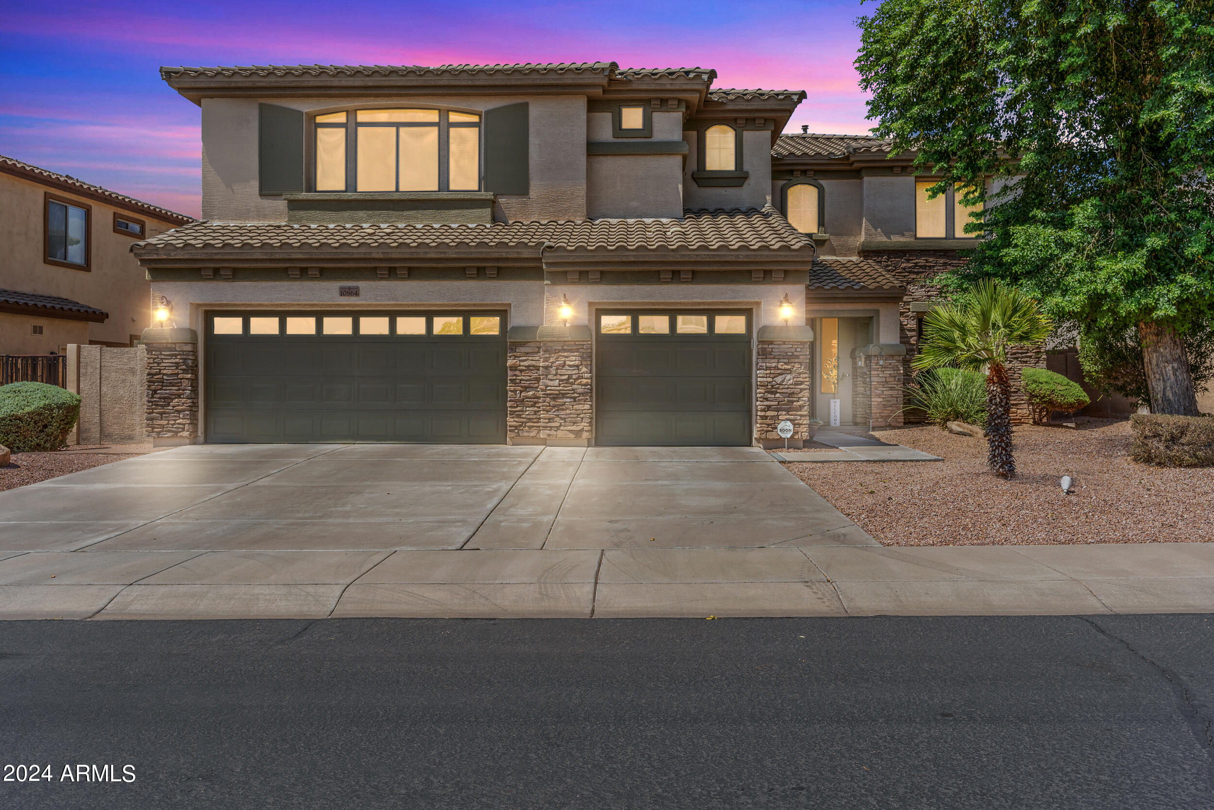 10864 E REGINALD Avenue