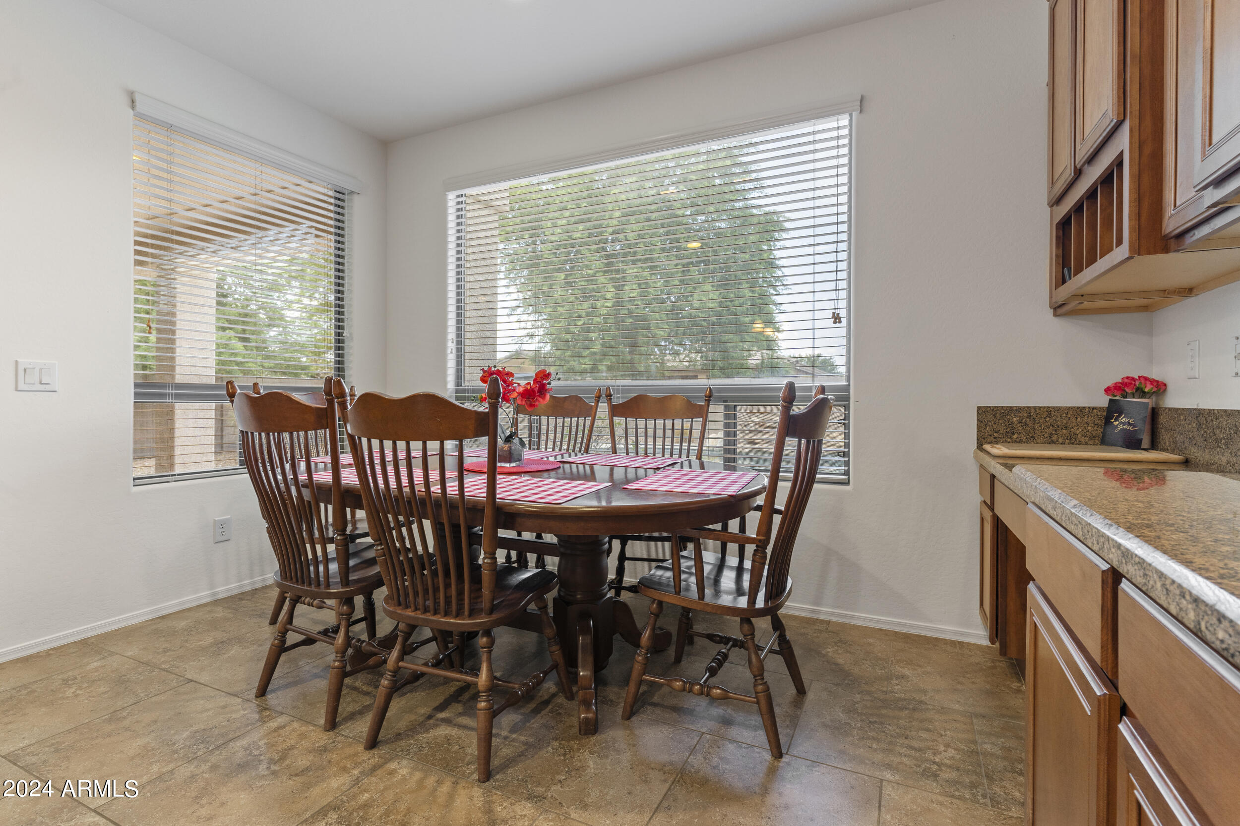 10864 E REGINALD Avenue