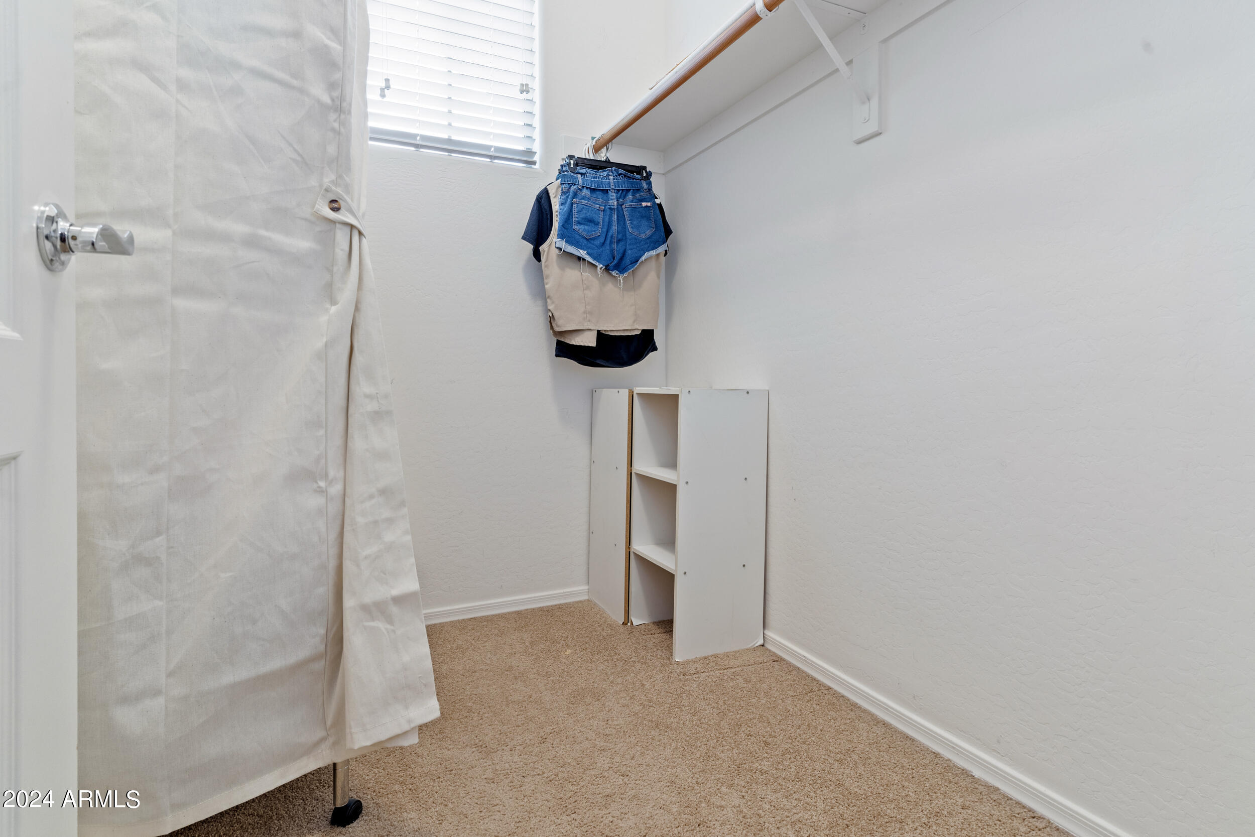 10864 E REGINALD Avenue