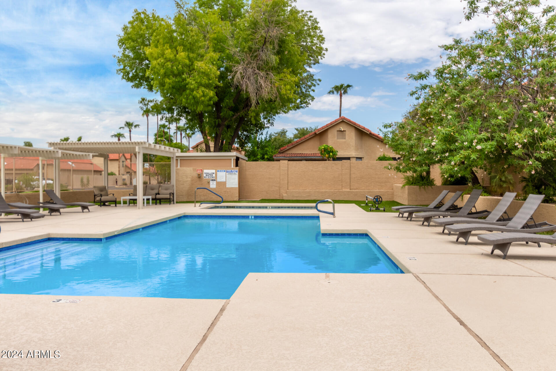 4571 W Shannon Street