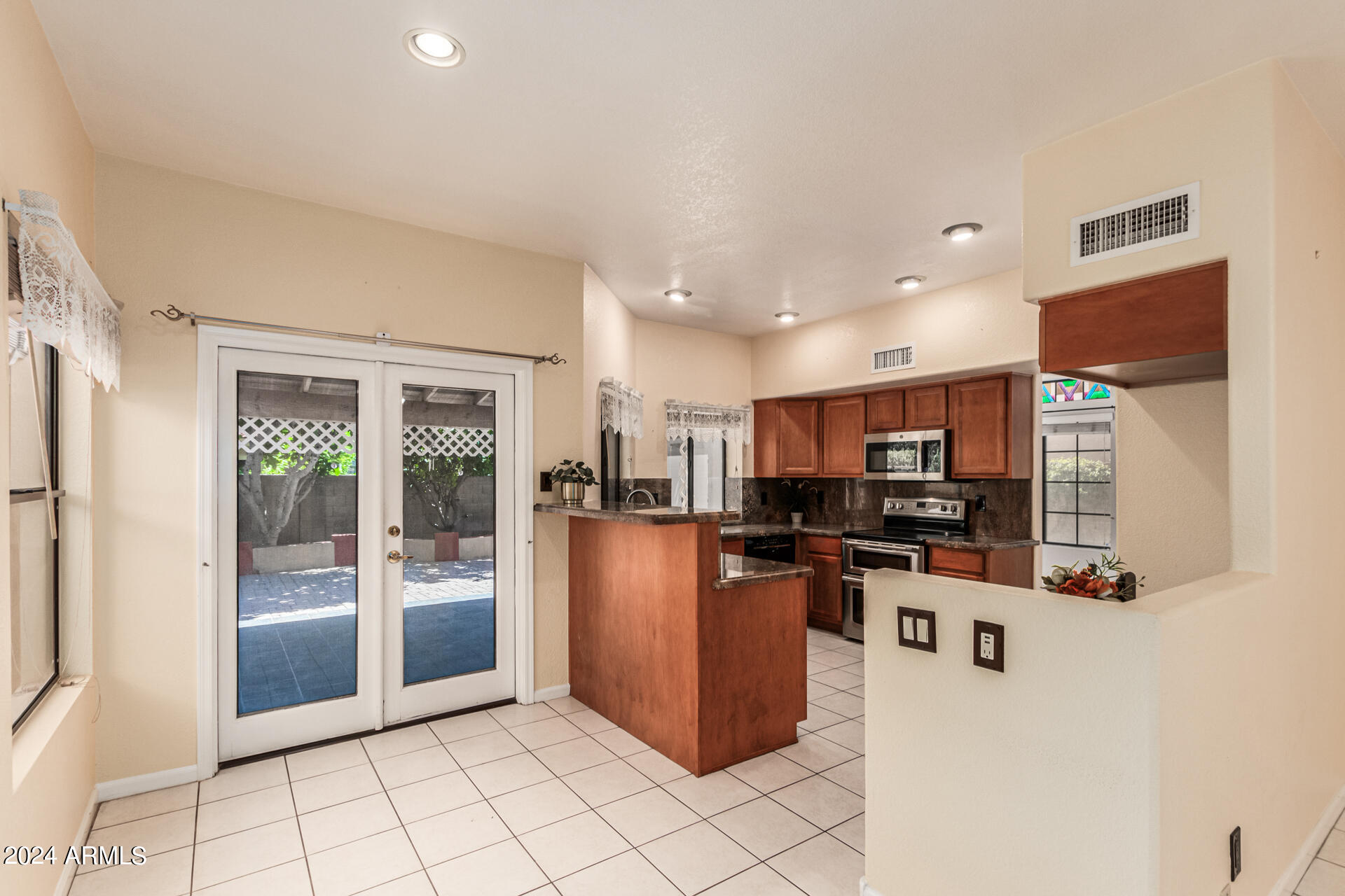 4571 W Shannon Street