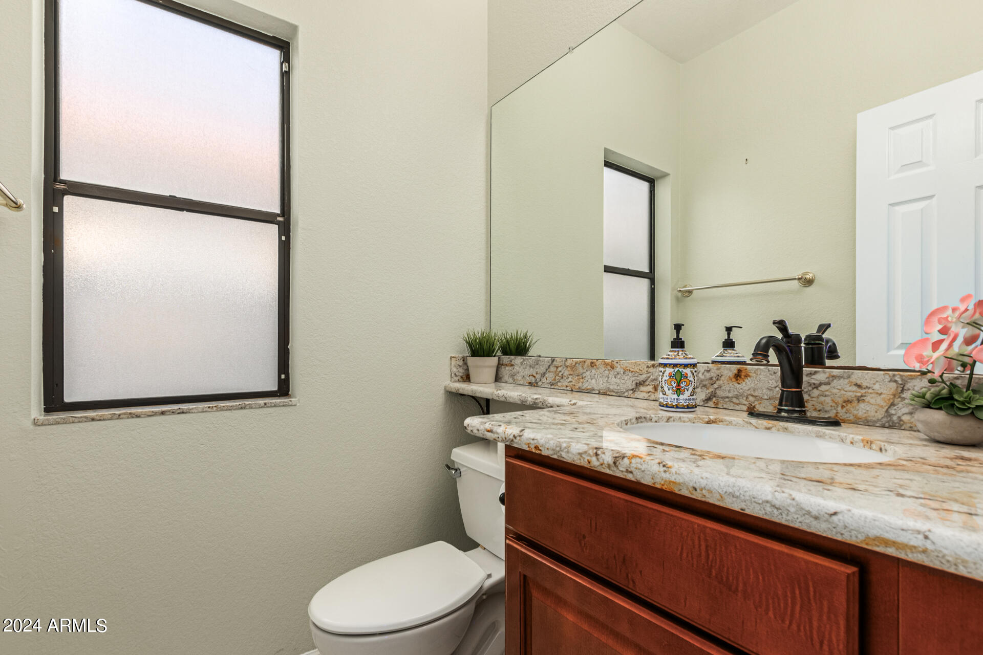 4571 W Shannon Street