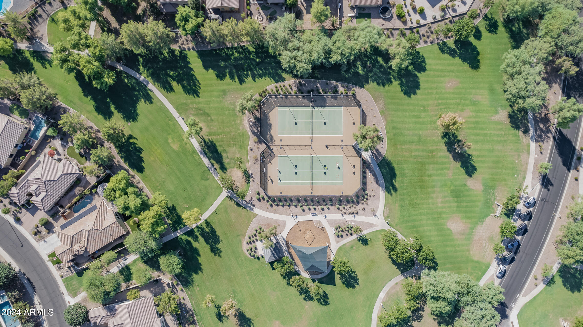 1069 E PERIWINKLE Way