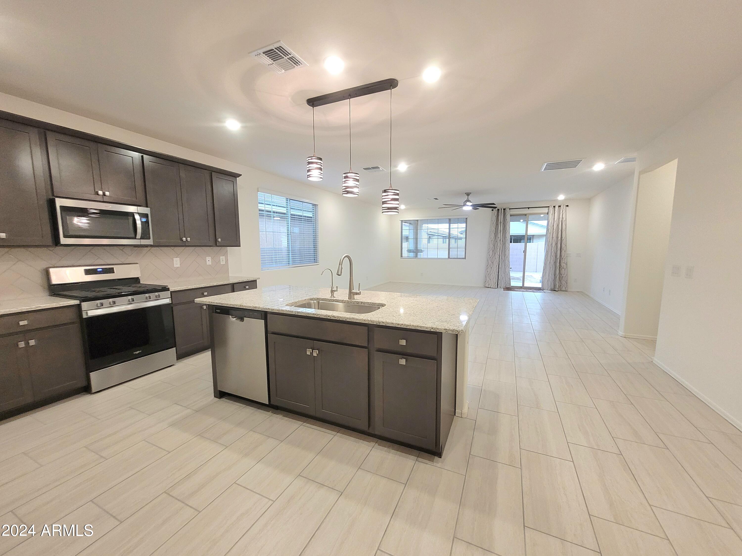 21068 E MOCKINGBIRD Drive