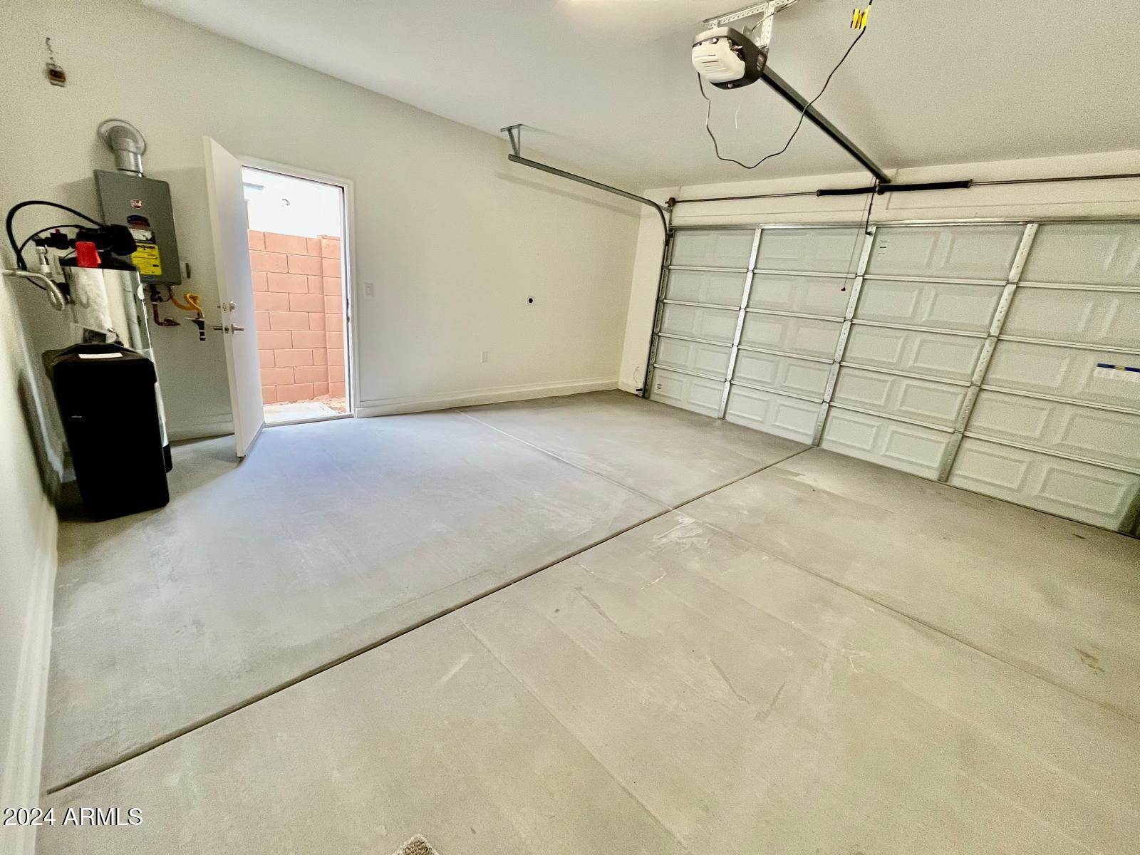 21068 E MOCKINGBIRD Drive