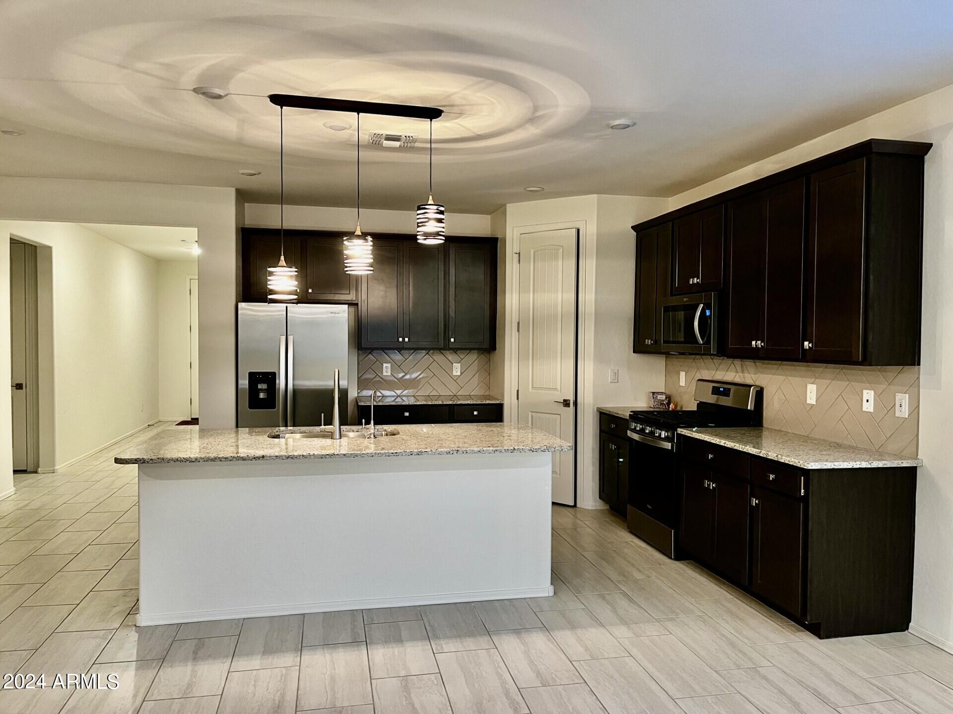 21068 E MOCKINGBIRD Drive