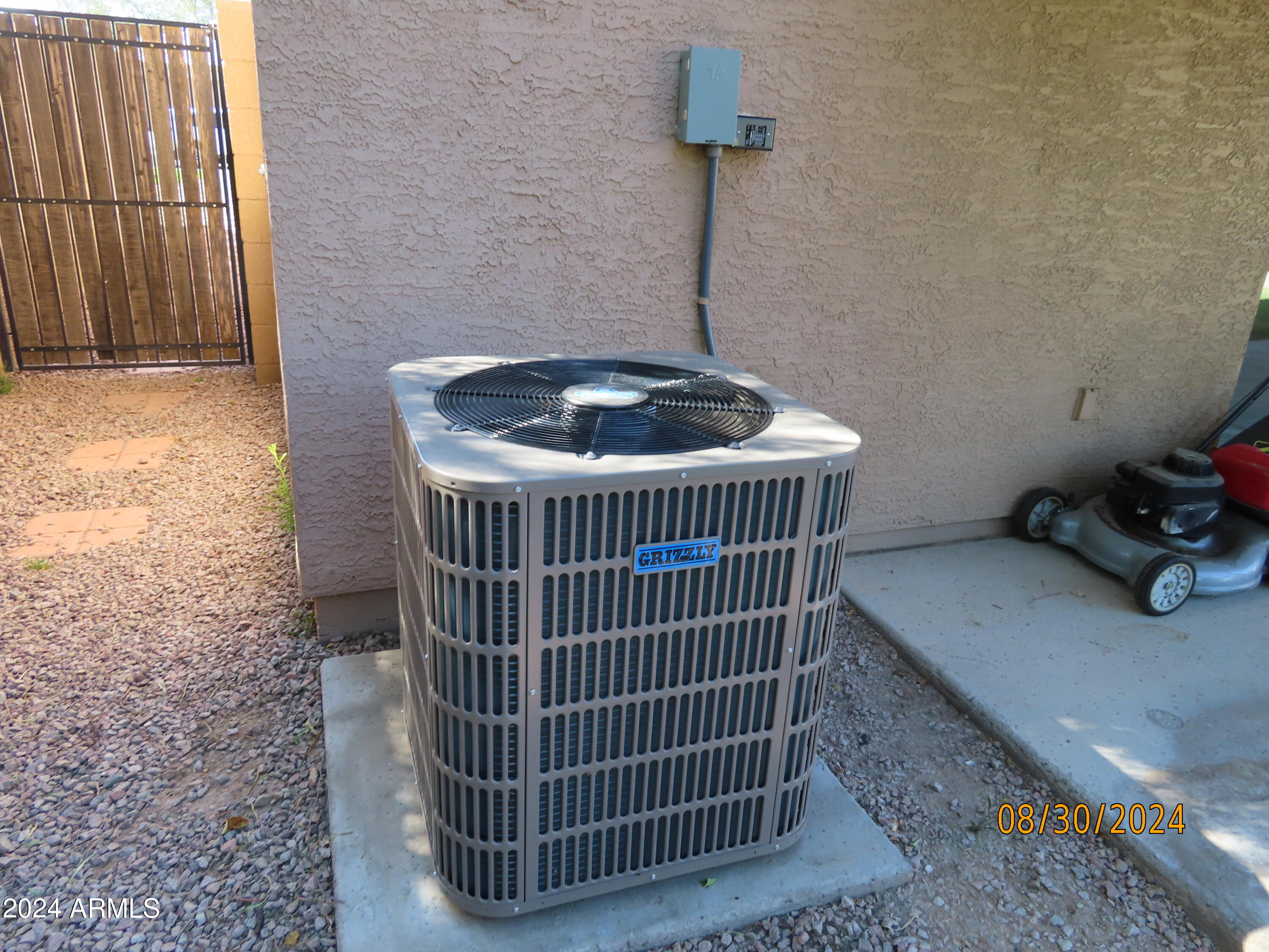 1741 S CLEARVIEW Avenue # 64