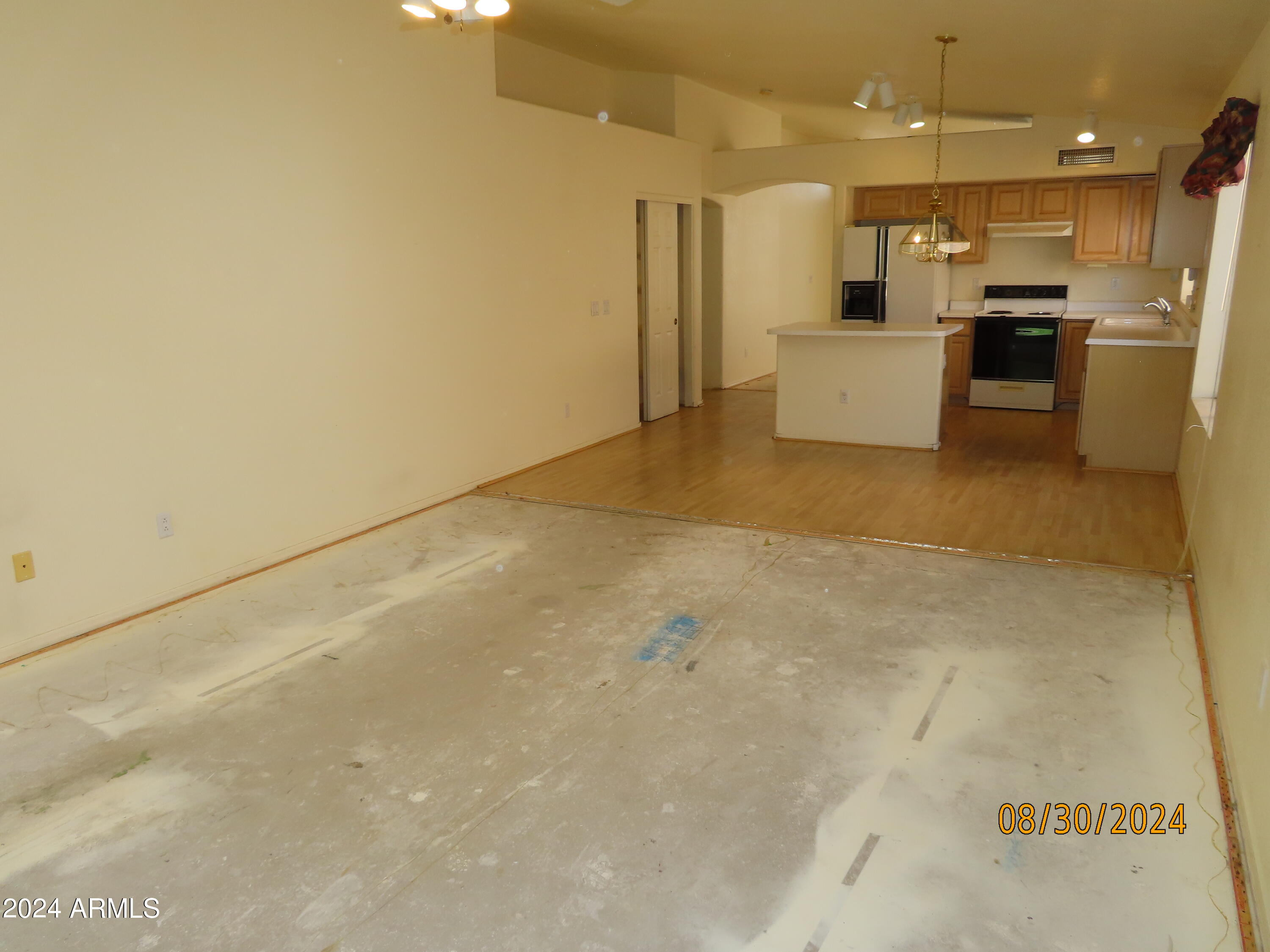 1741 S CLEARVIEW Avenue # 64