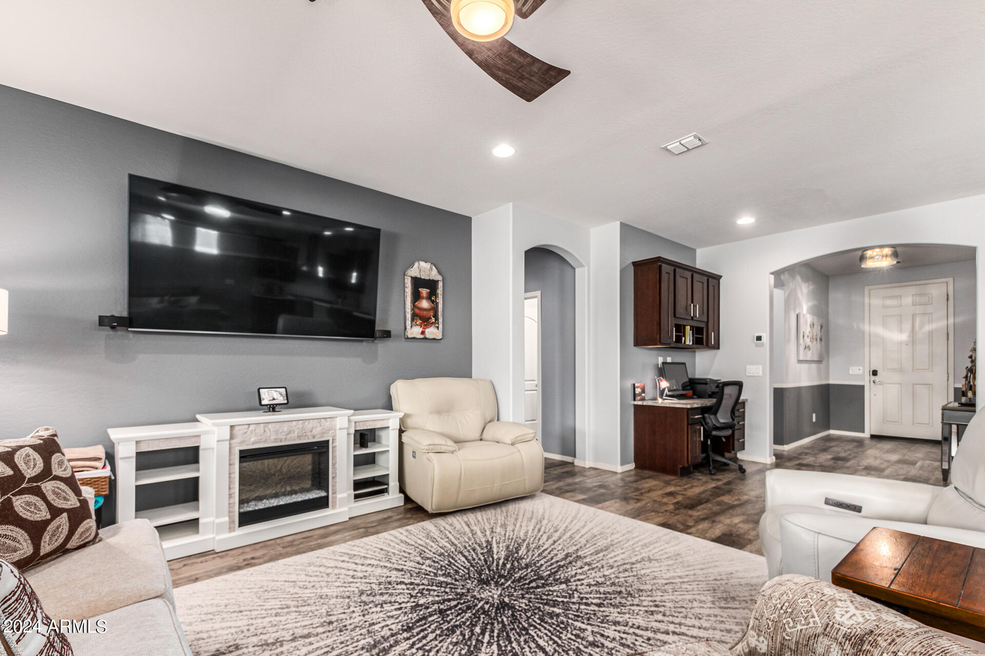 4254 N SPYGLASS Drive