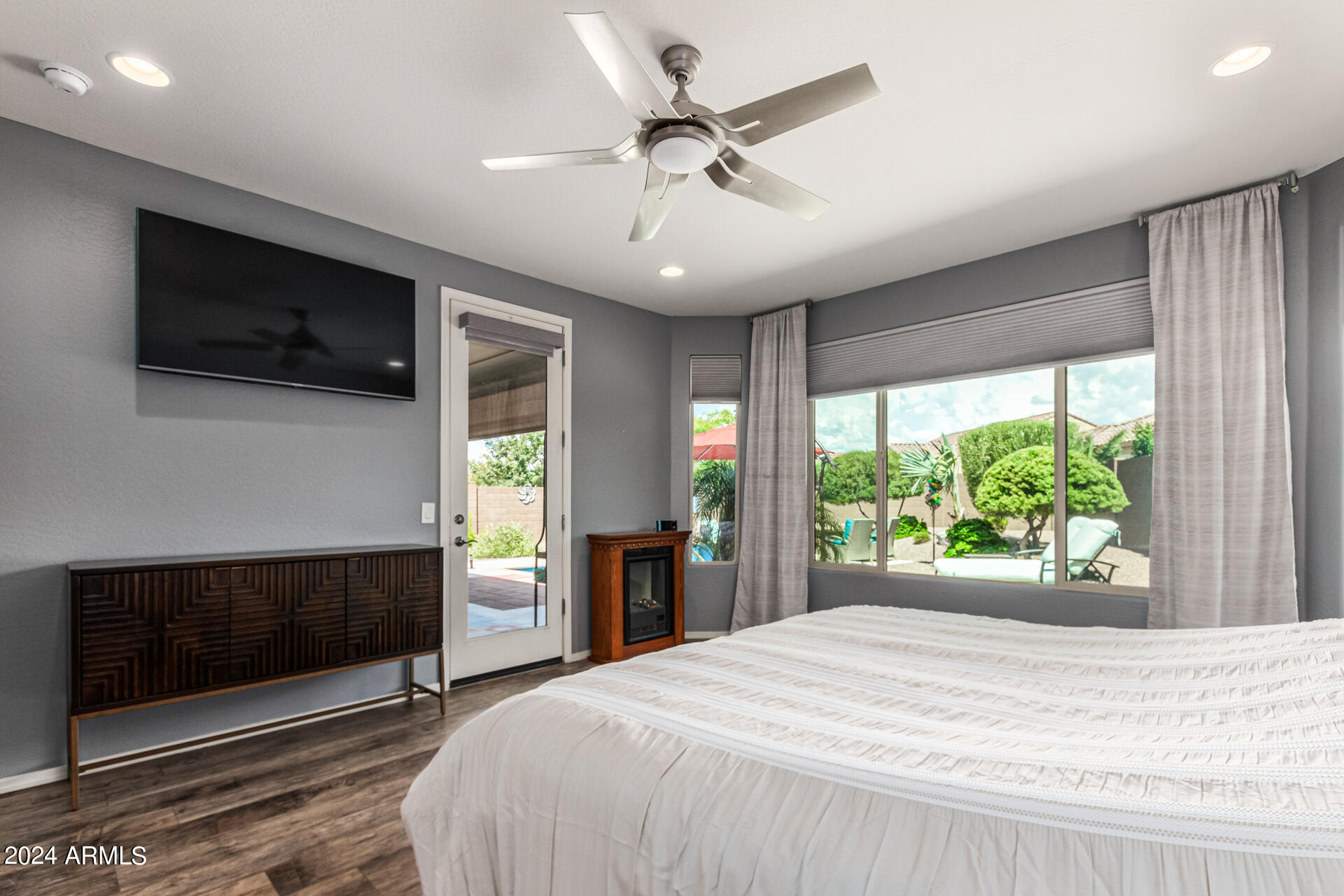 4254 N SPYGLASS Drive