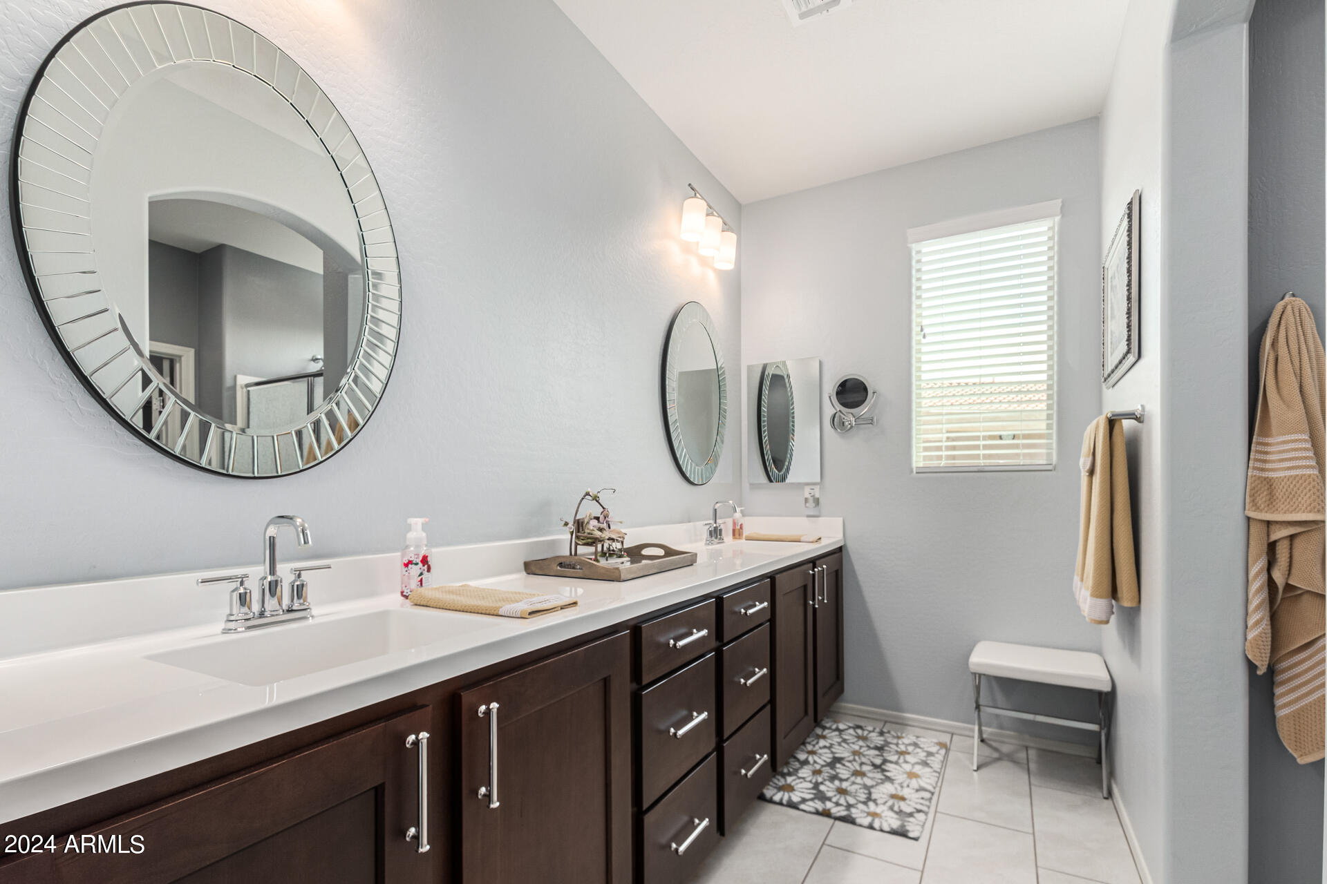 4254 N SPYGLASS Drive