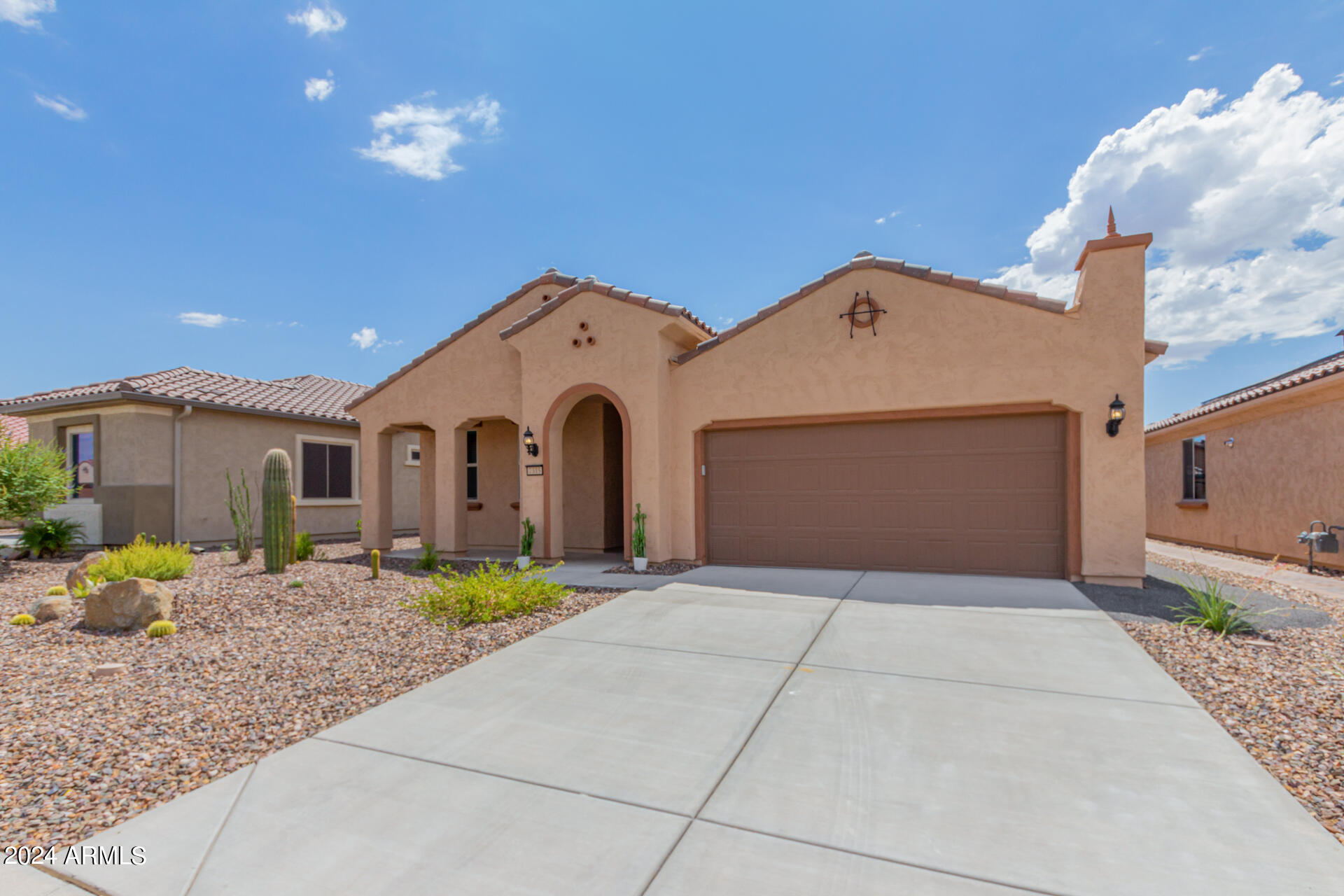 7315 W MEADOWLARK Way