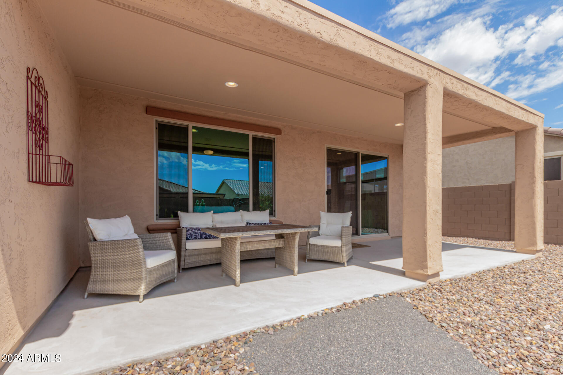 7315 W MEADOWLARK Way