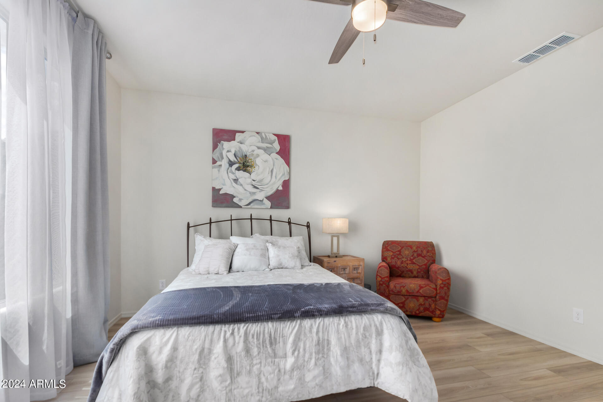 7315 W MEADOWLARK Way