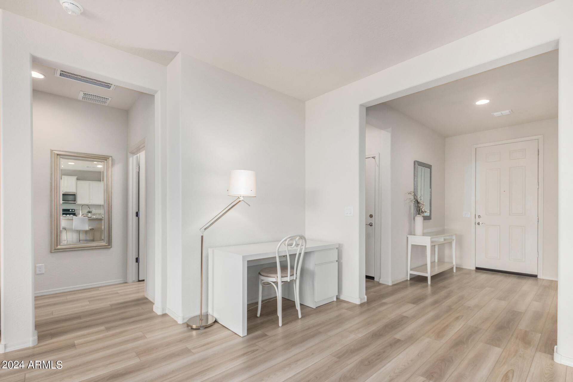 7315 W MEADOWLARK Way