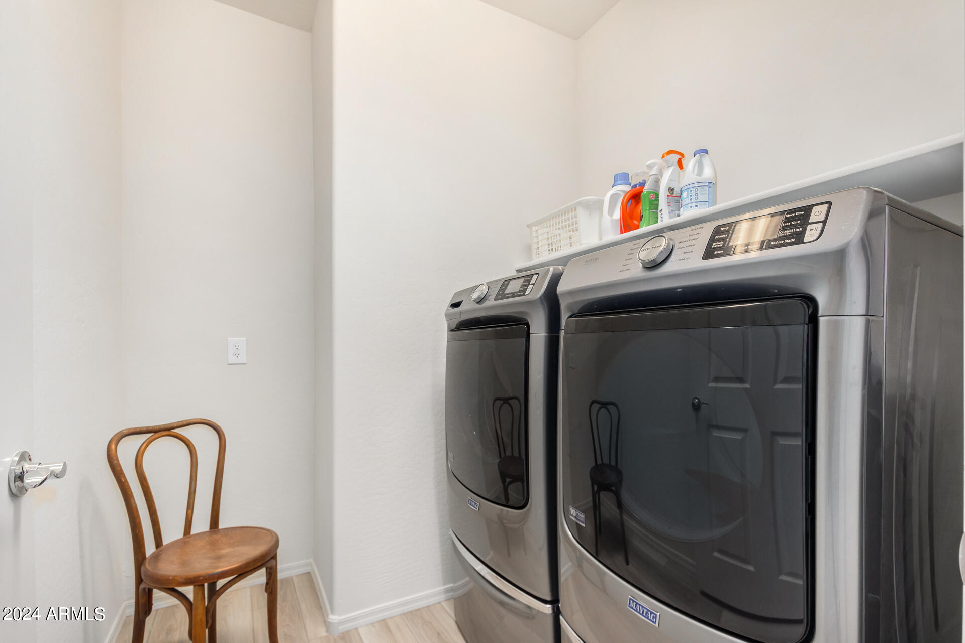 7315 W MEADOWLARK Way