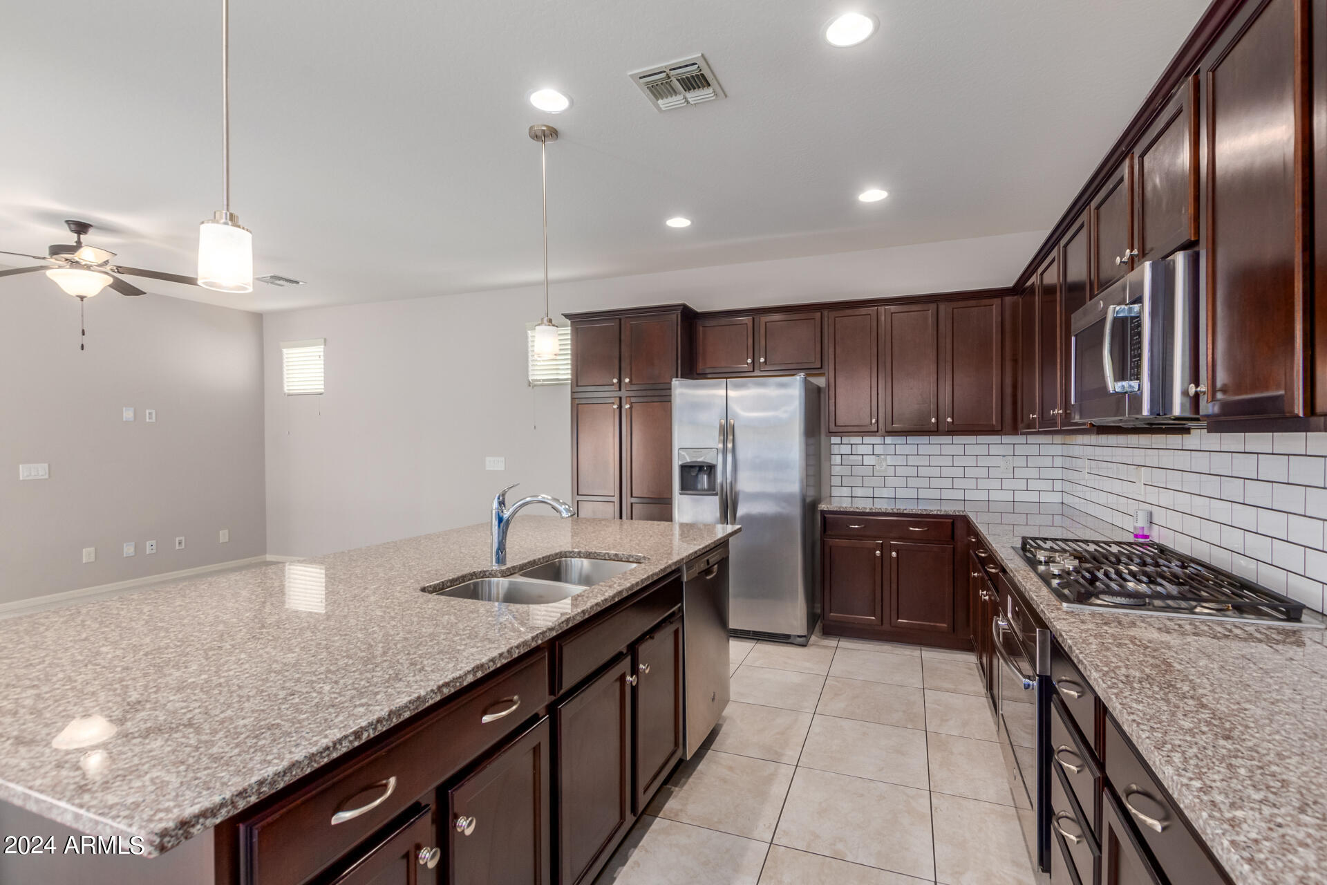 2264 S WALLRADE Lane