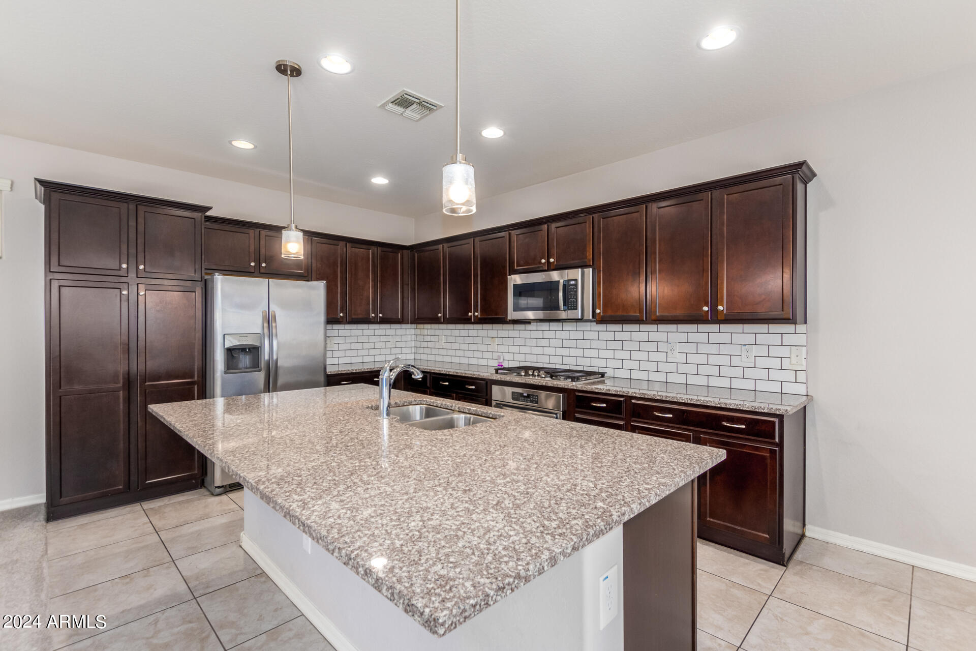 2264 S WALLRADE Lane