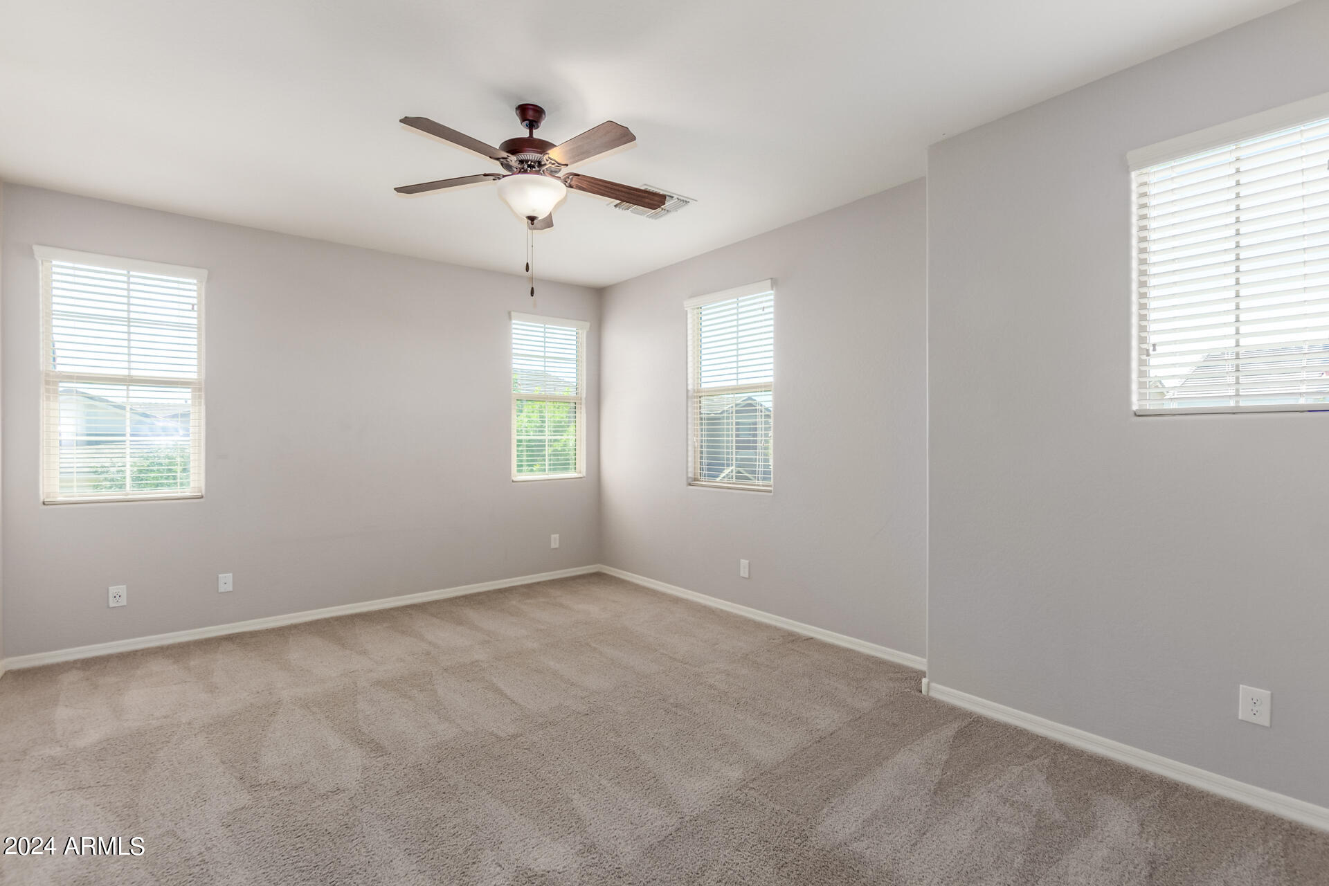 2264 S WALLRADE Lane