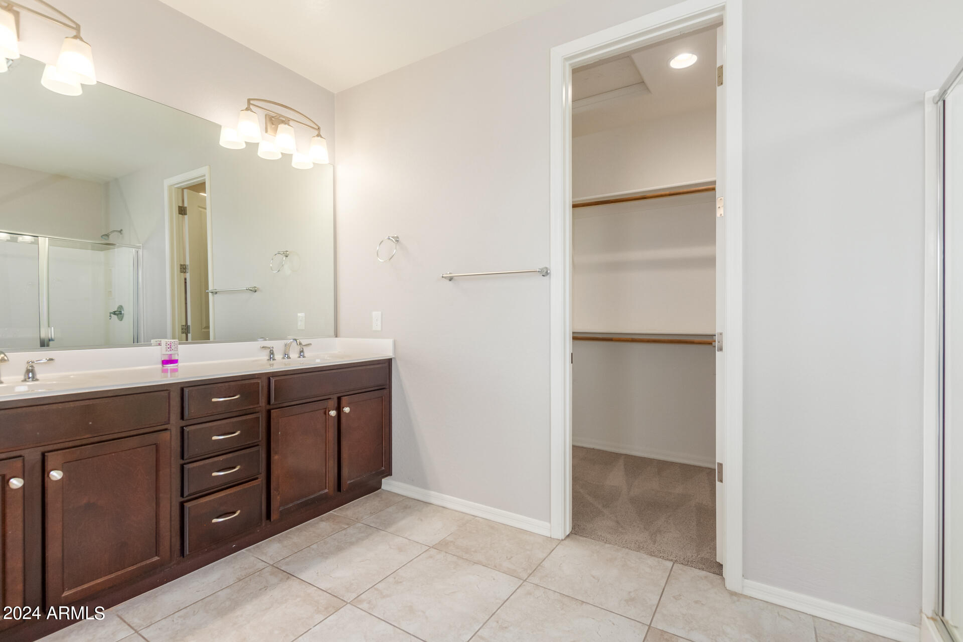 2264 S WALLRADE Lane