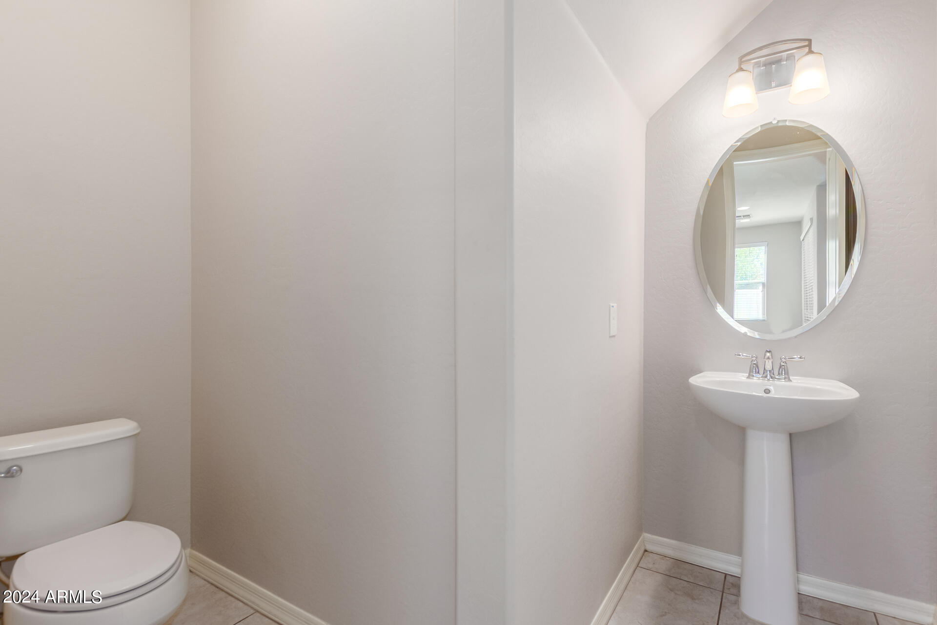 2264 S WALLRADE Lane