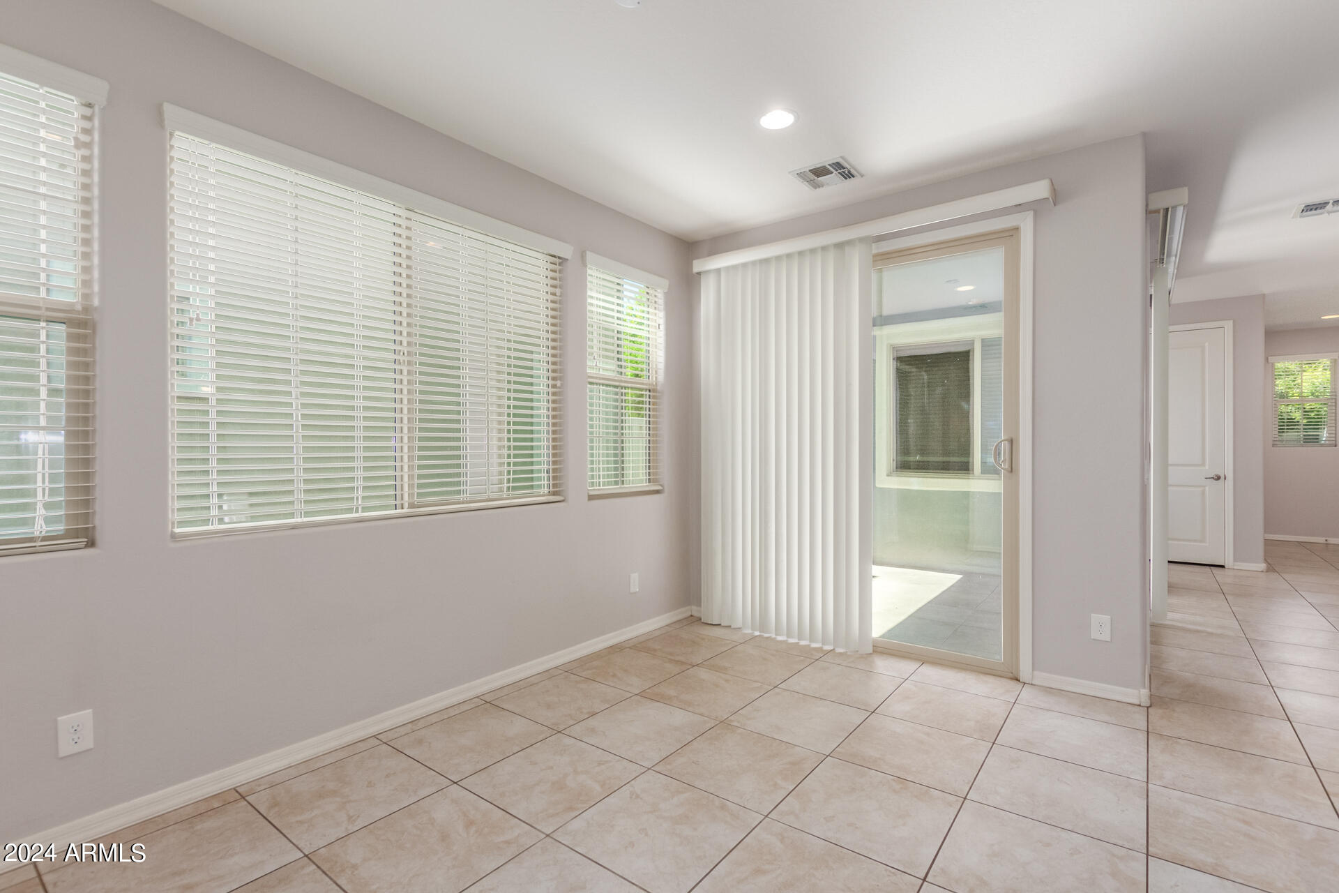 2264 S WALLRADE Lane