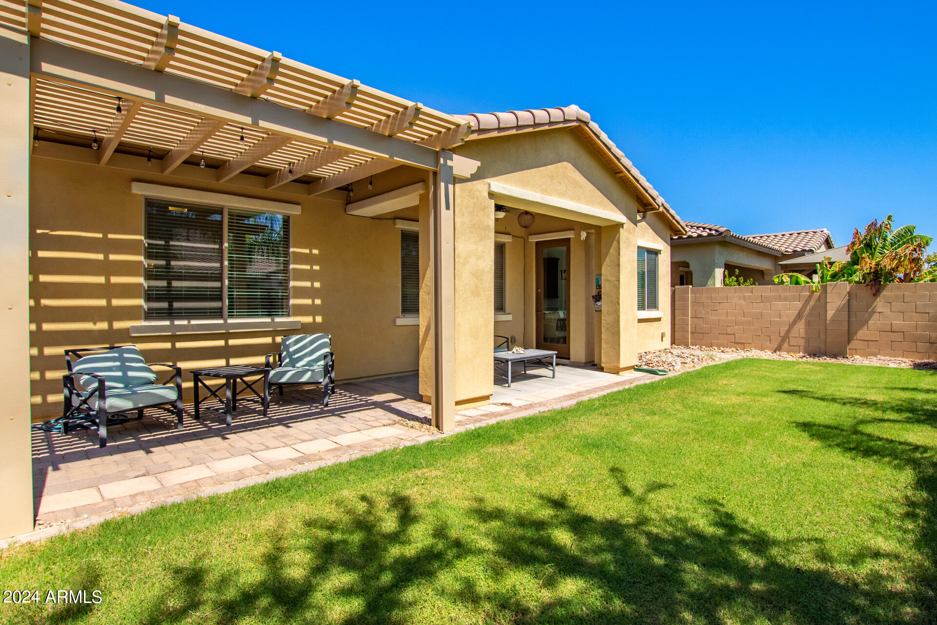 10461 E SIMONE Avenue