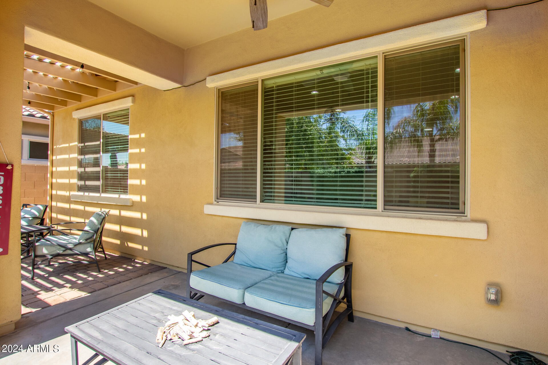 10461 E SIMONE Avenue