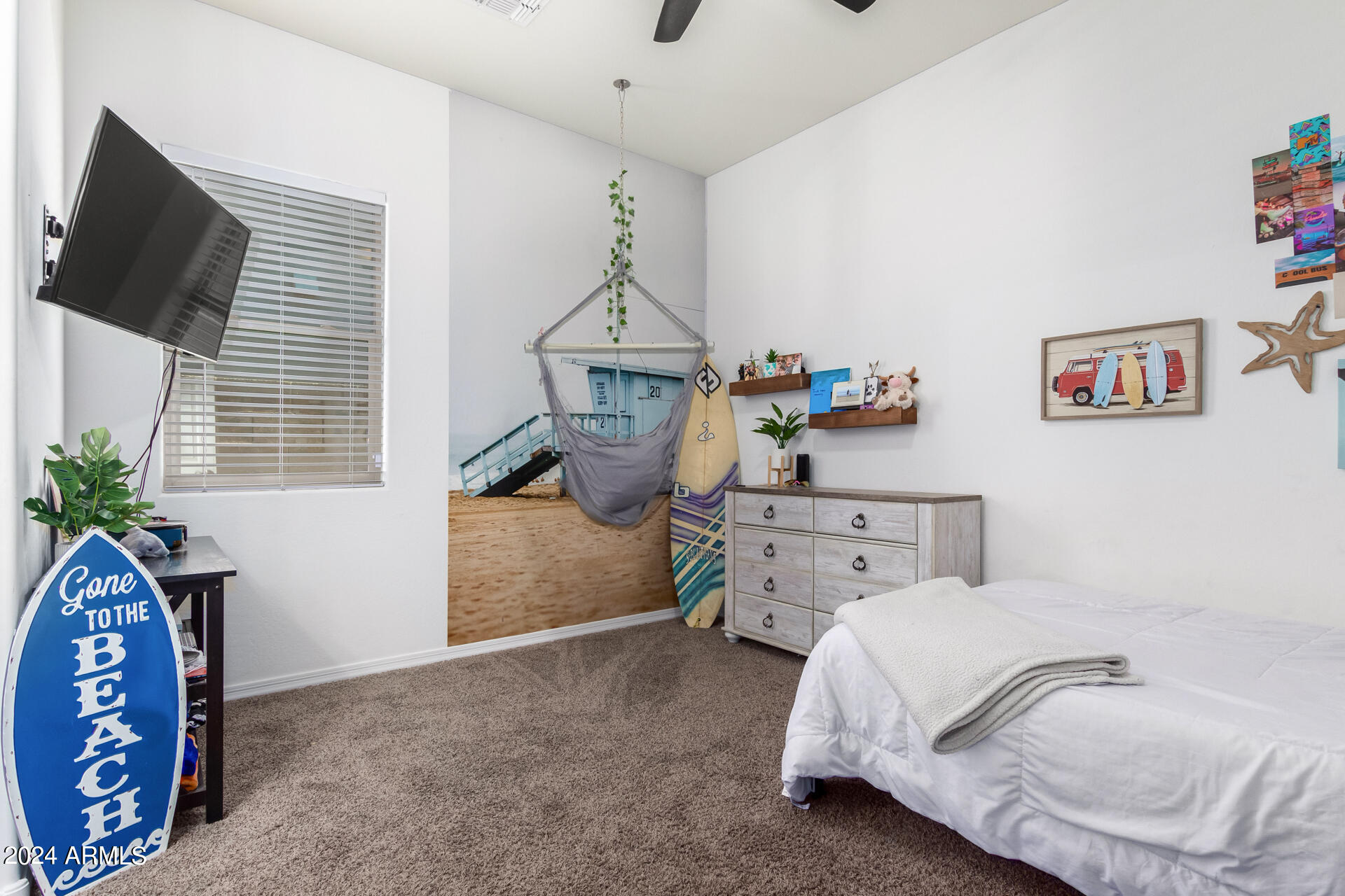 10461 E SIMONE Avenue