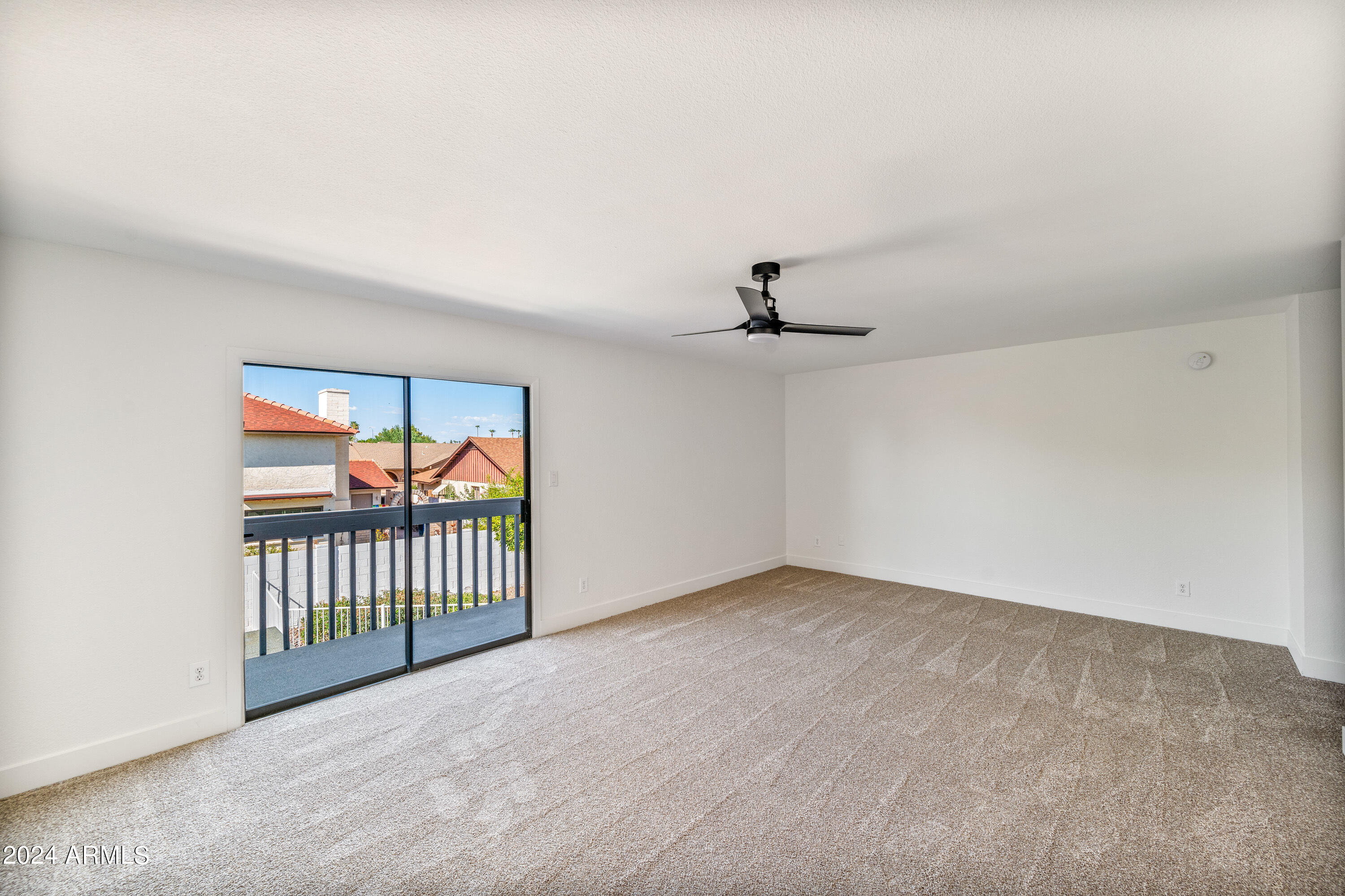 2366 W NARANJA Avenue