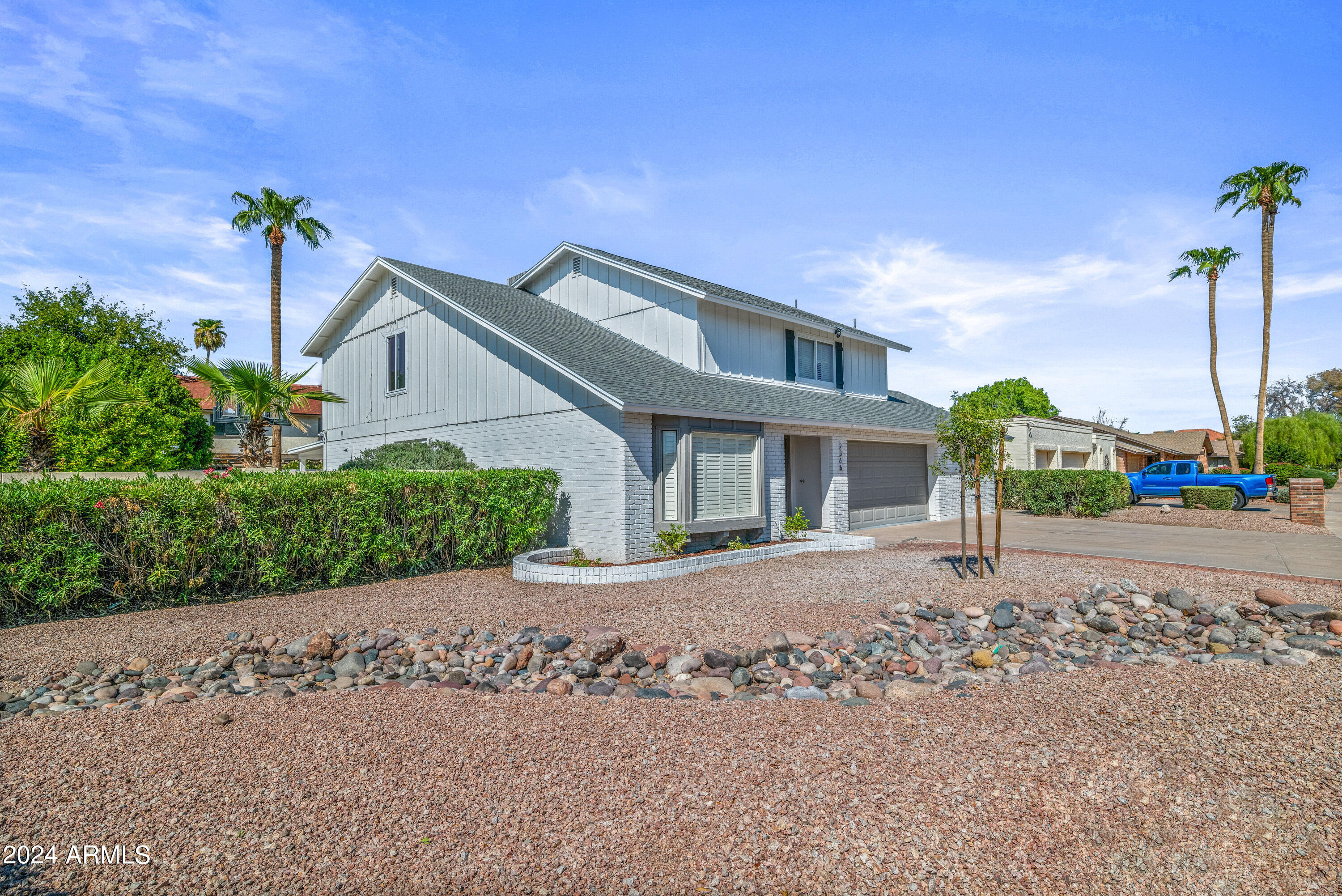 2366 W NARANJA Avenue