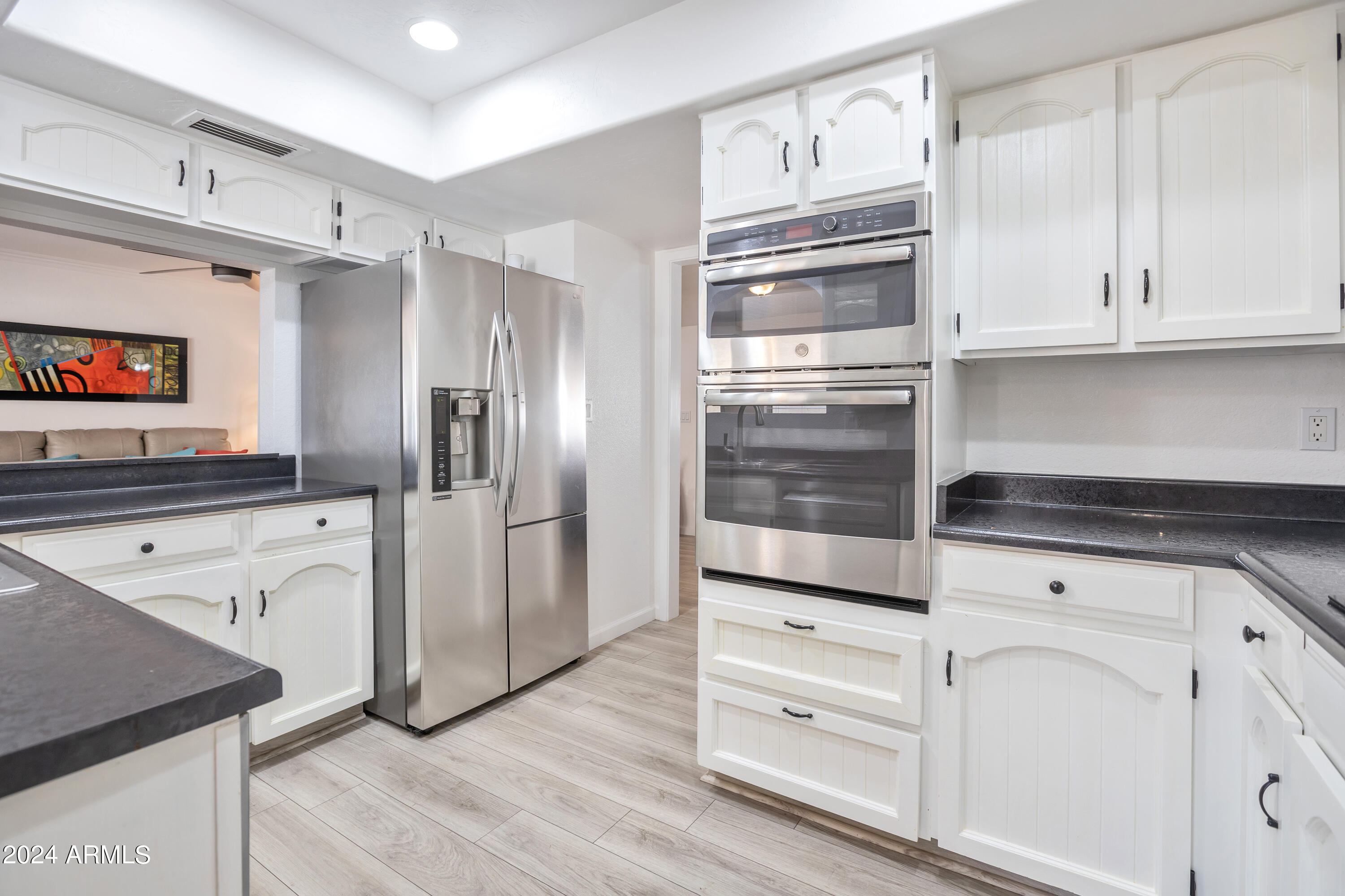 446 LEISURE WORLD --