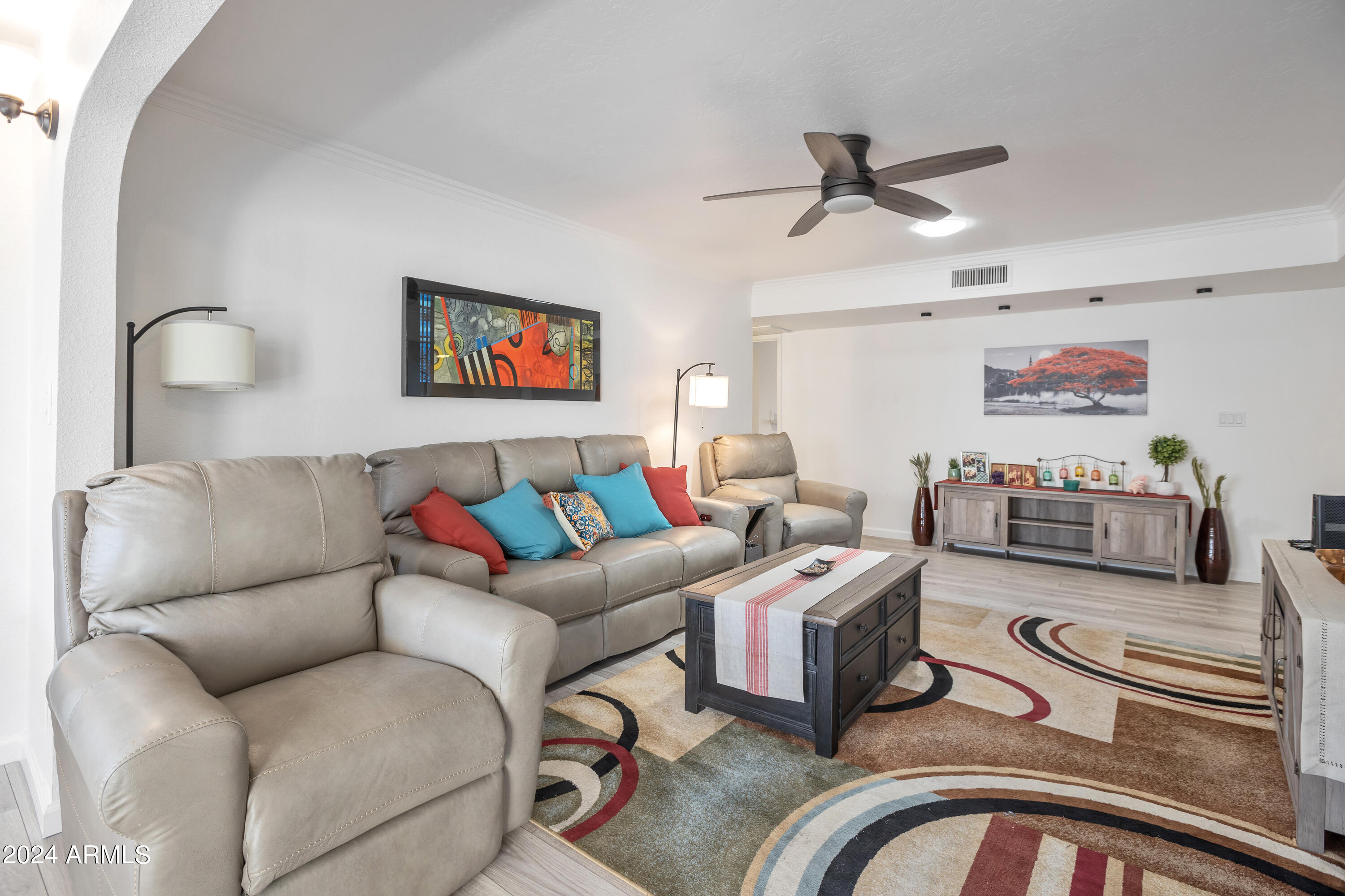 446 LEISURE WORLD --