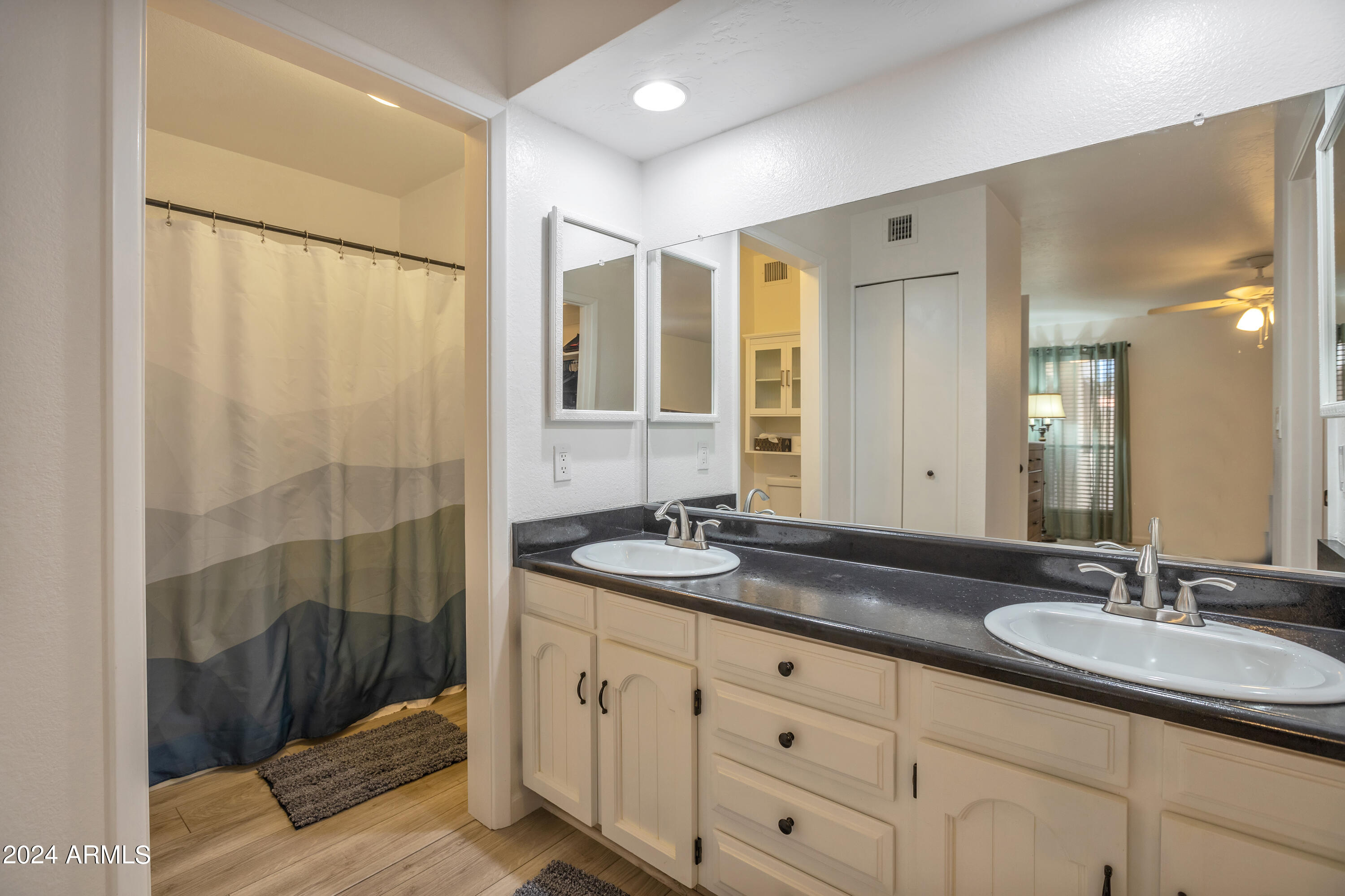 446 LEISURE WORLD --