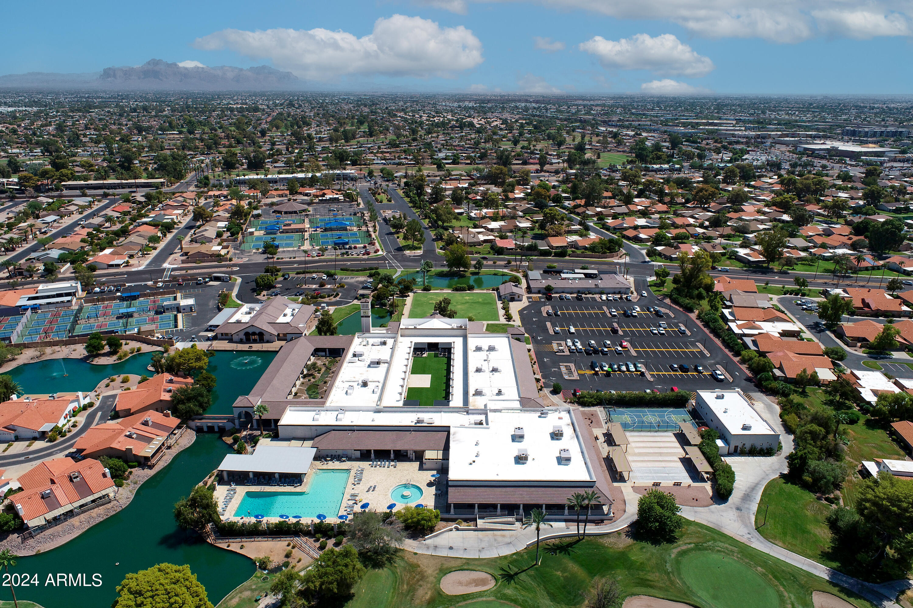 446 LEISURE WORLD --