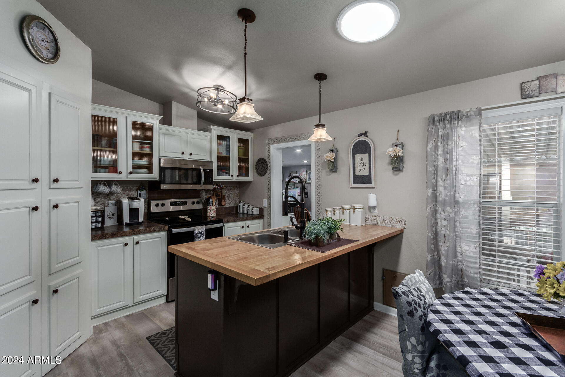 3700 S TOMAHAWK Road # 98