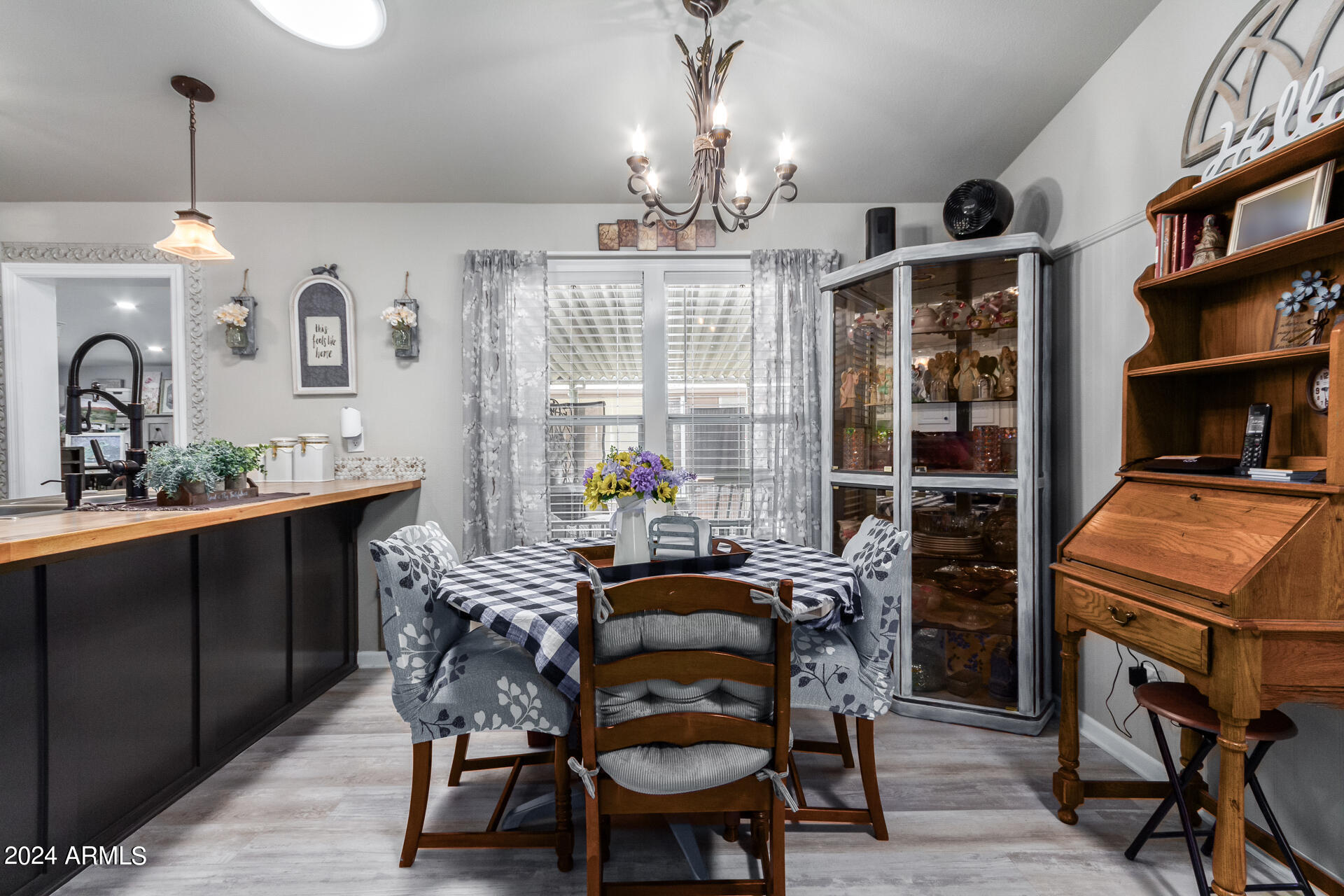 3700 S TOMAHAWK Road # 98