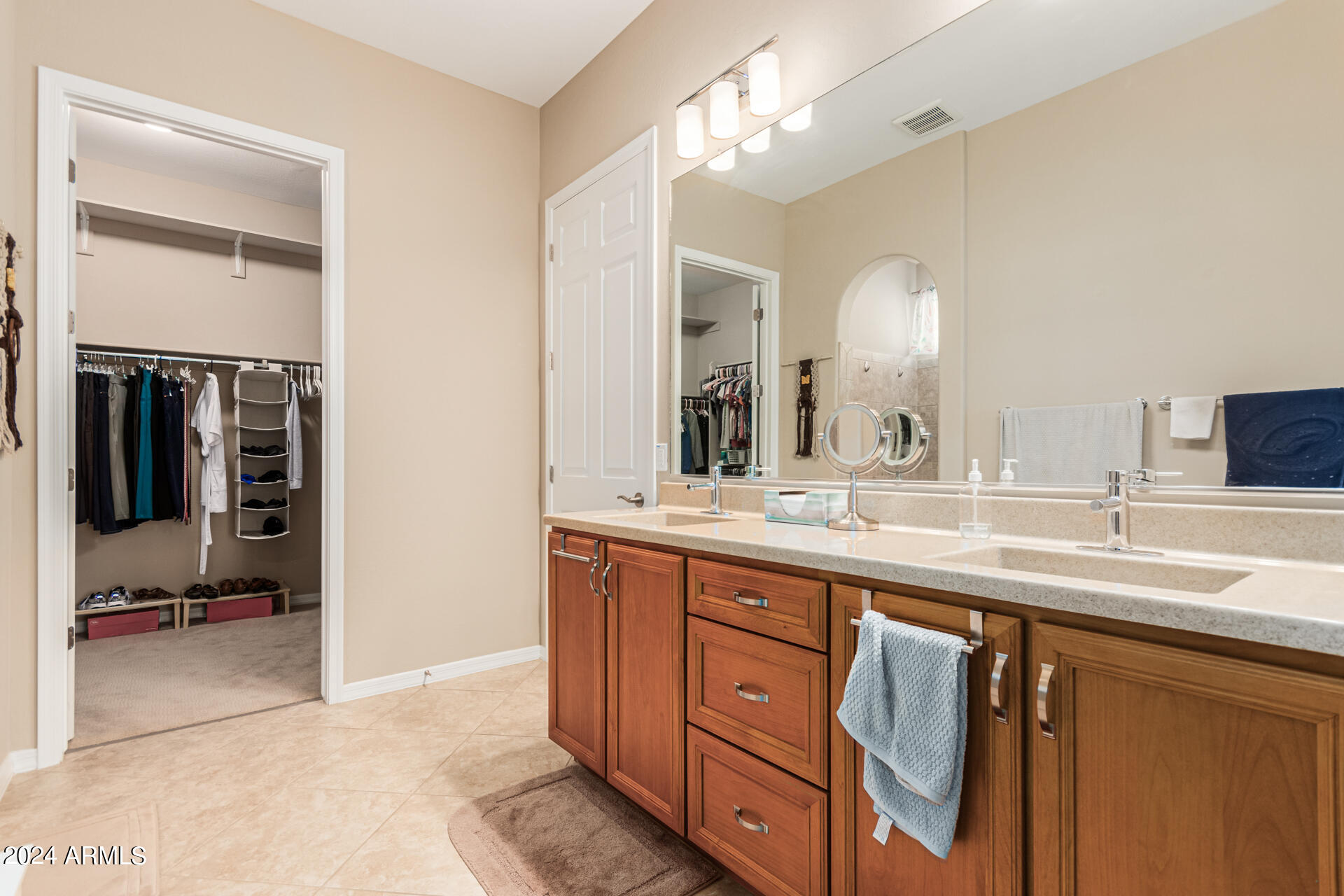 5714 W CINDER BROOK Way