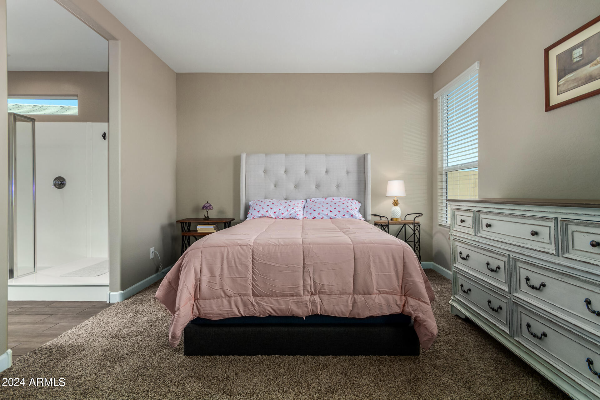 2359 N WRIGLEY Drive